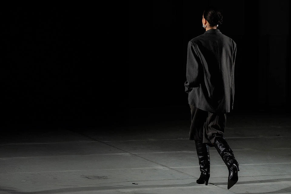 Buying Knee-High Boots Online? | BRONX Shoes