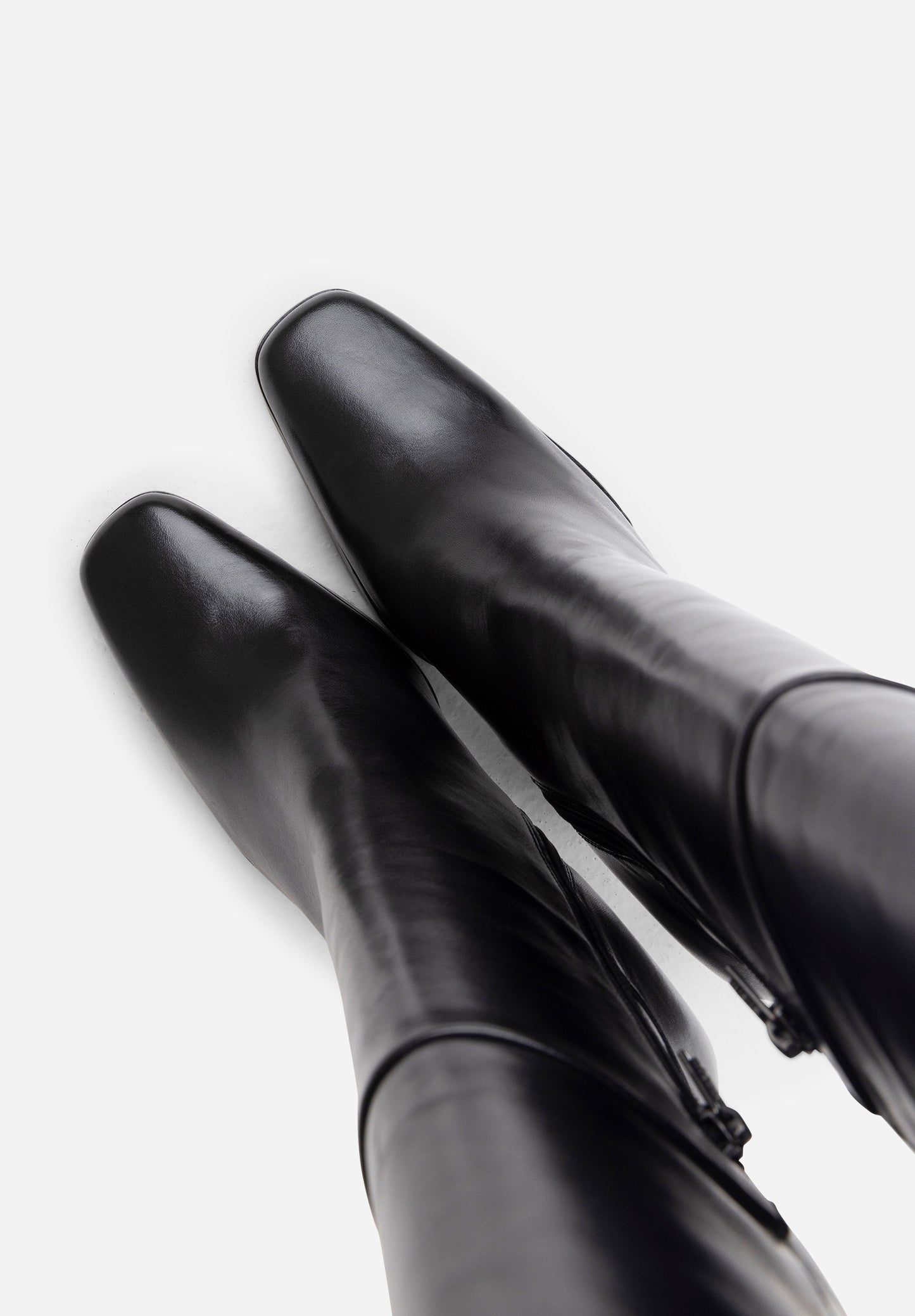 new-aladin | black