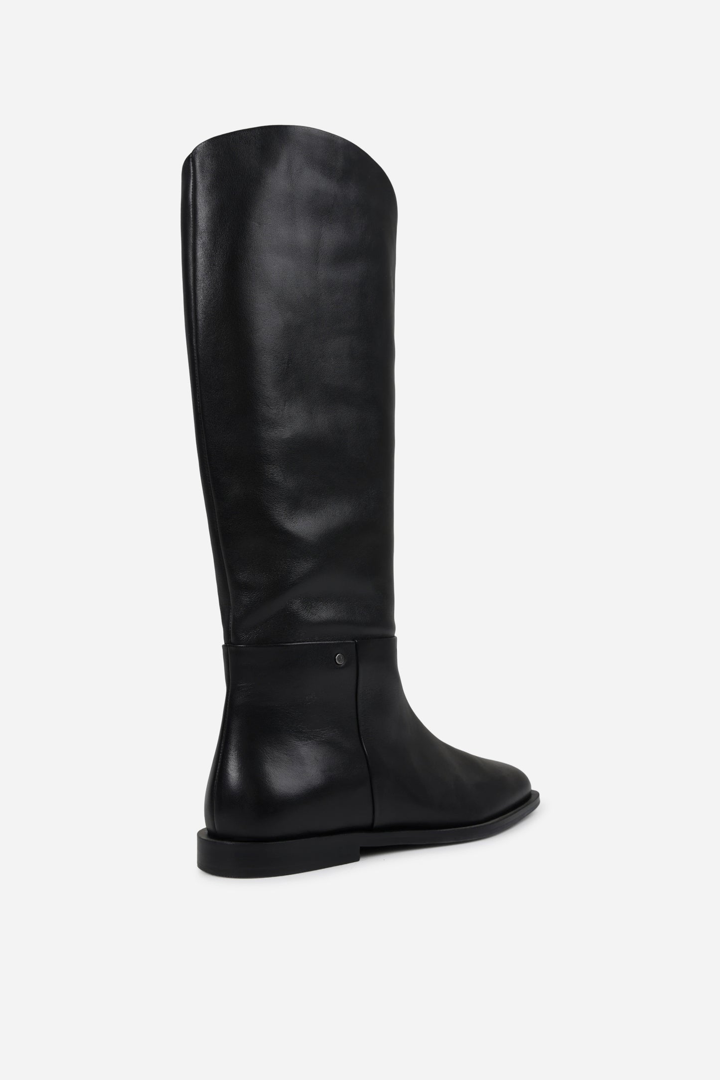 Kels-ie | black