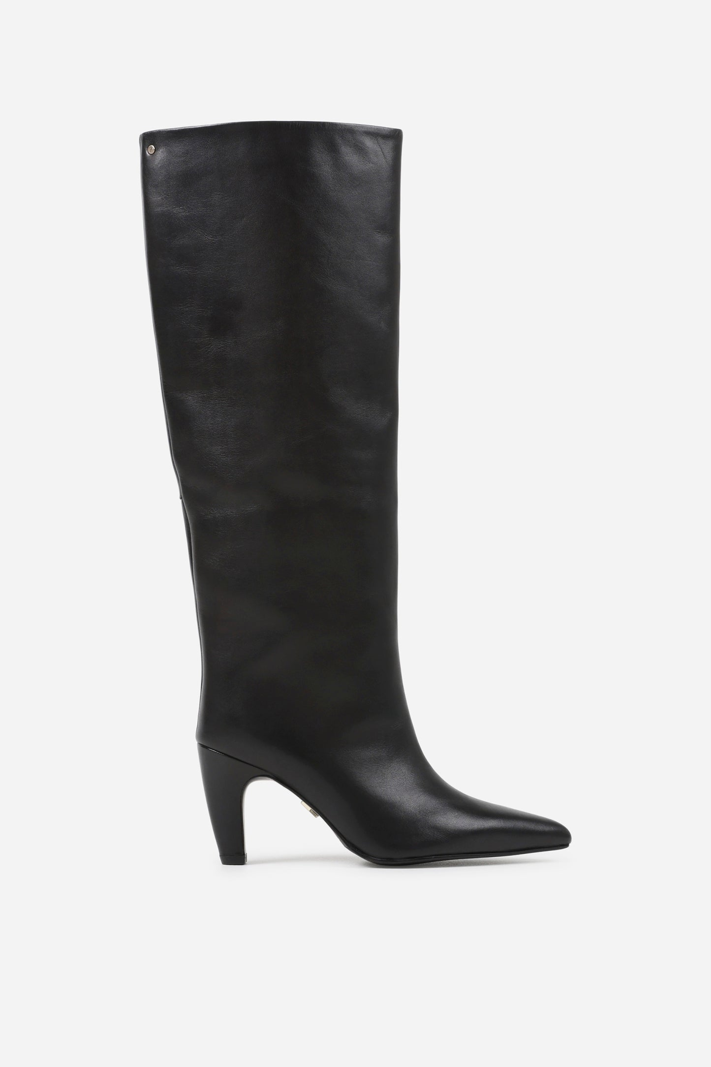 low-jadey | black