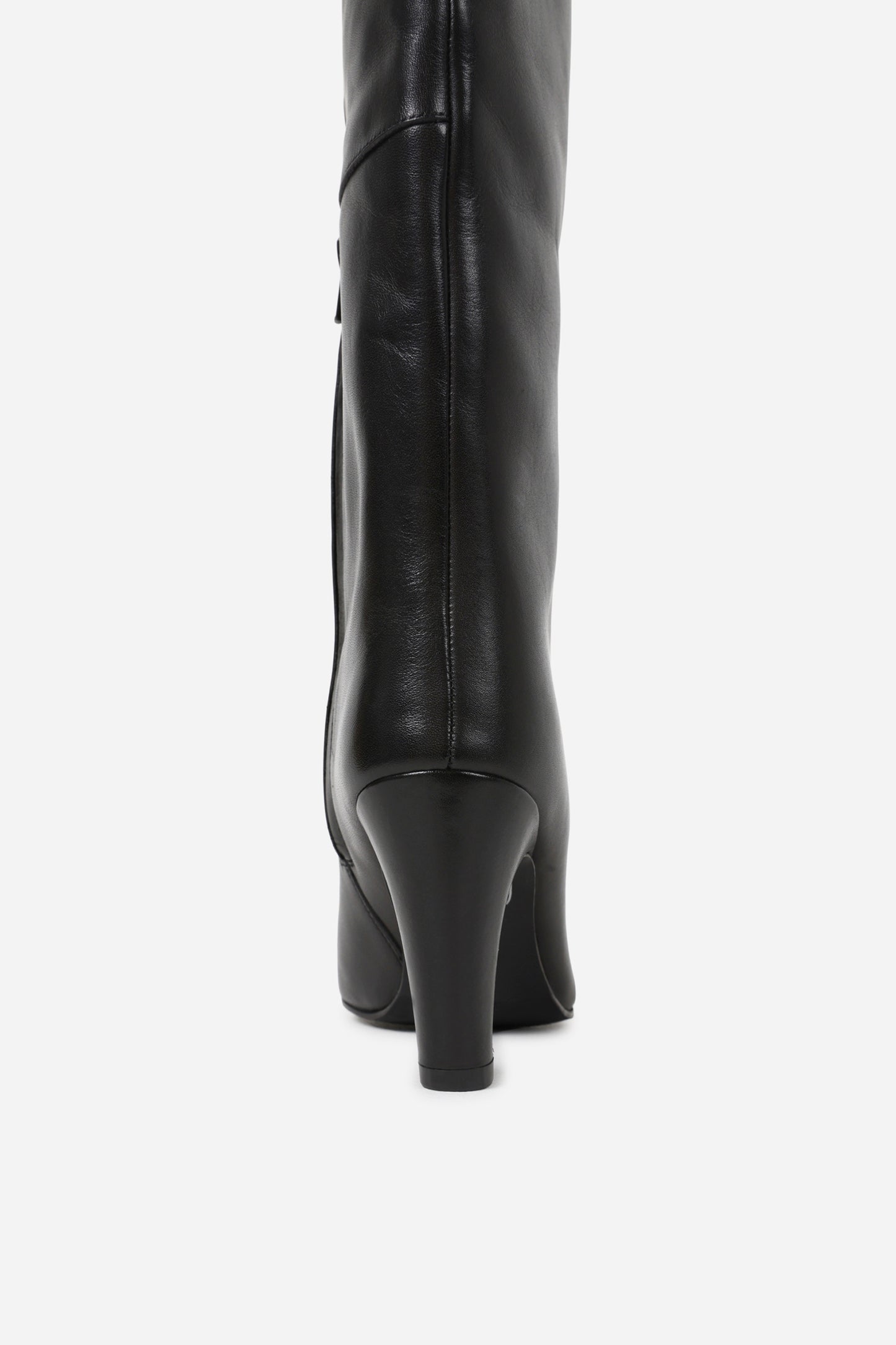 low-jadey | black