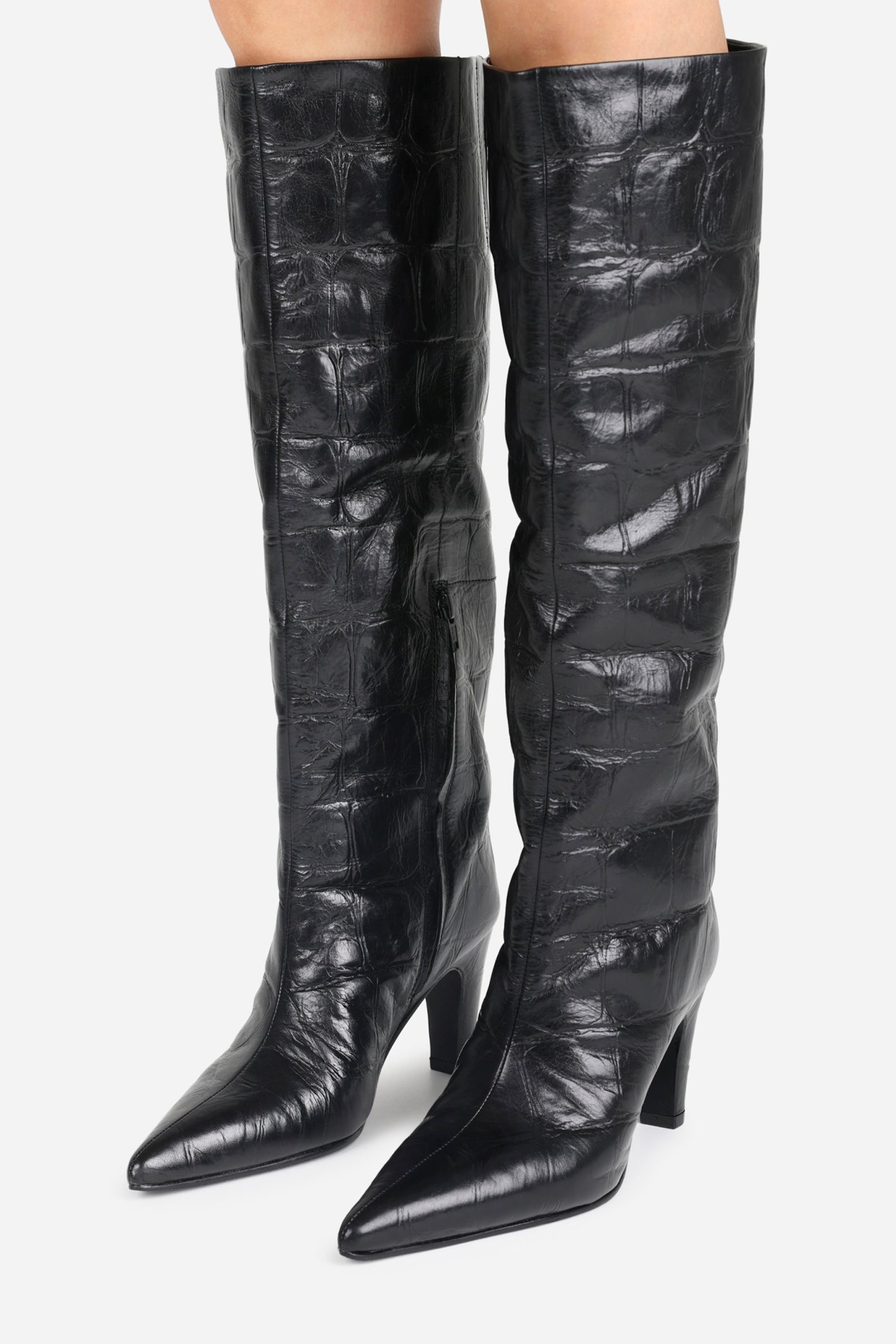 low-jadey | black
