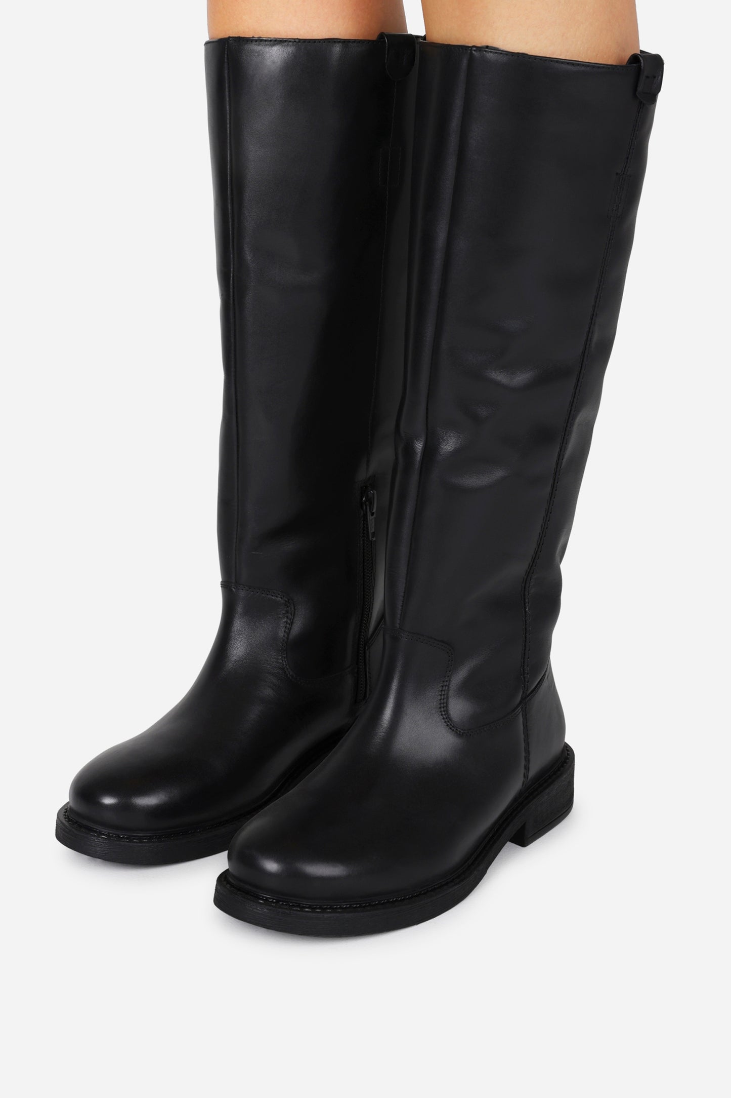 new-tough | black