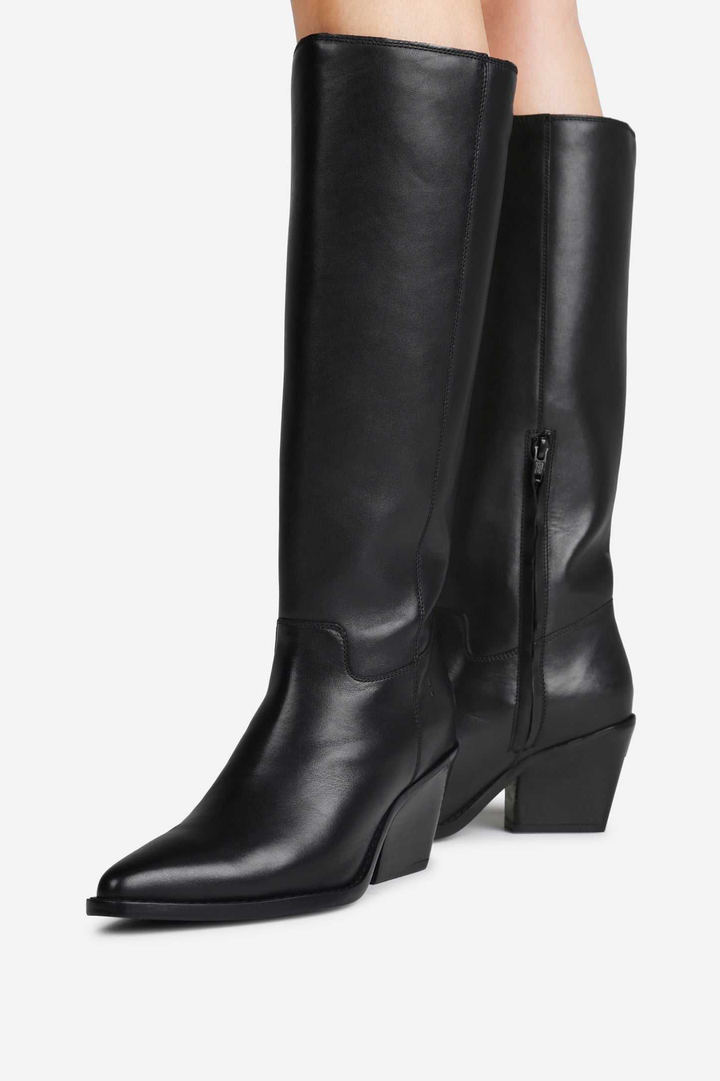 next-low-kole | black