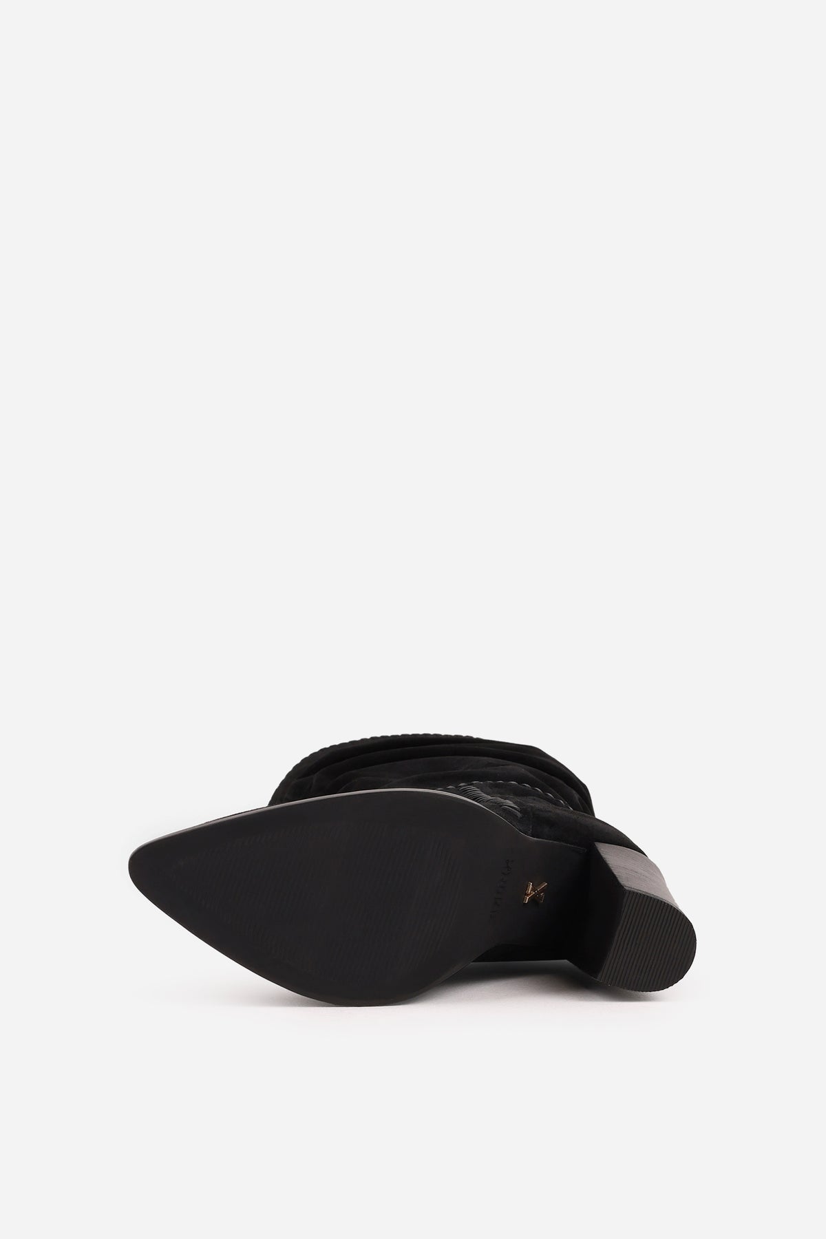 new-americana | black