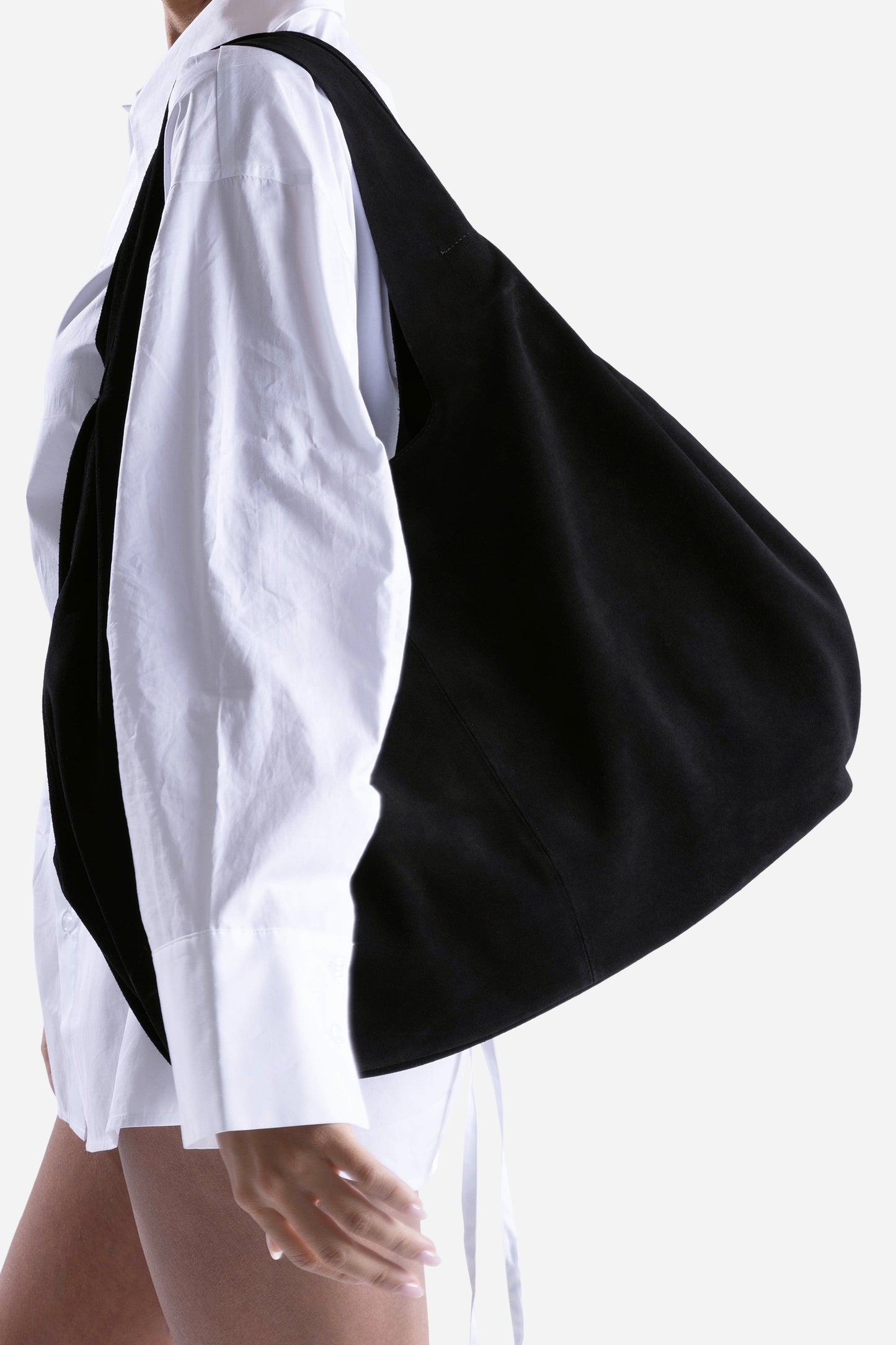 al-ivia | black
