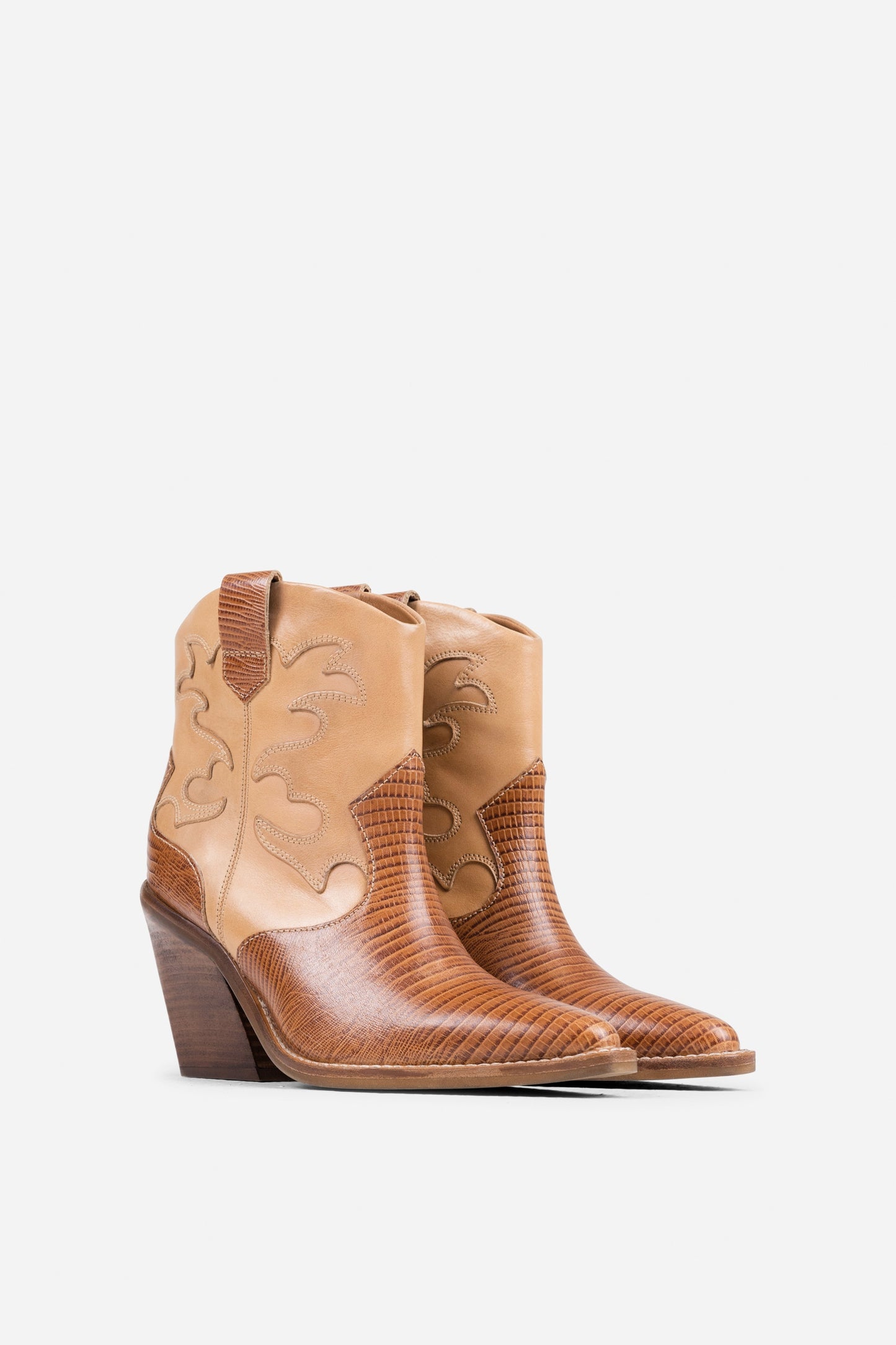 new-kole | dark camel