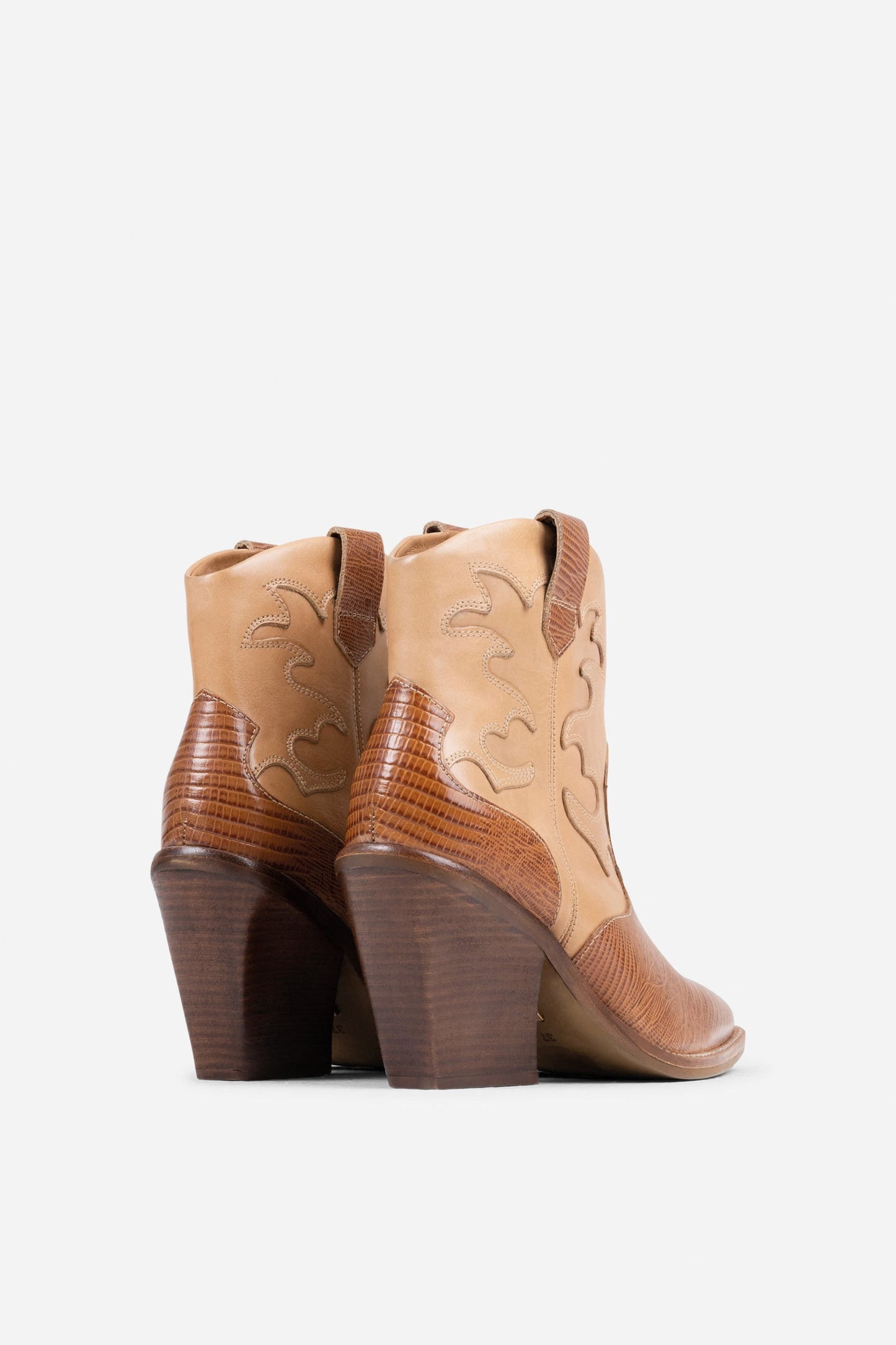 new-kole | dark camel