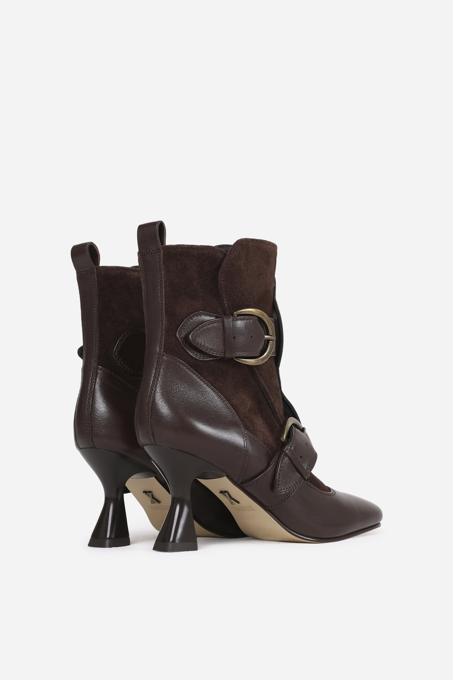 xar-a | dark brown