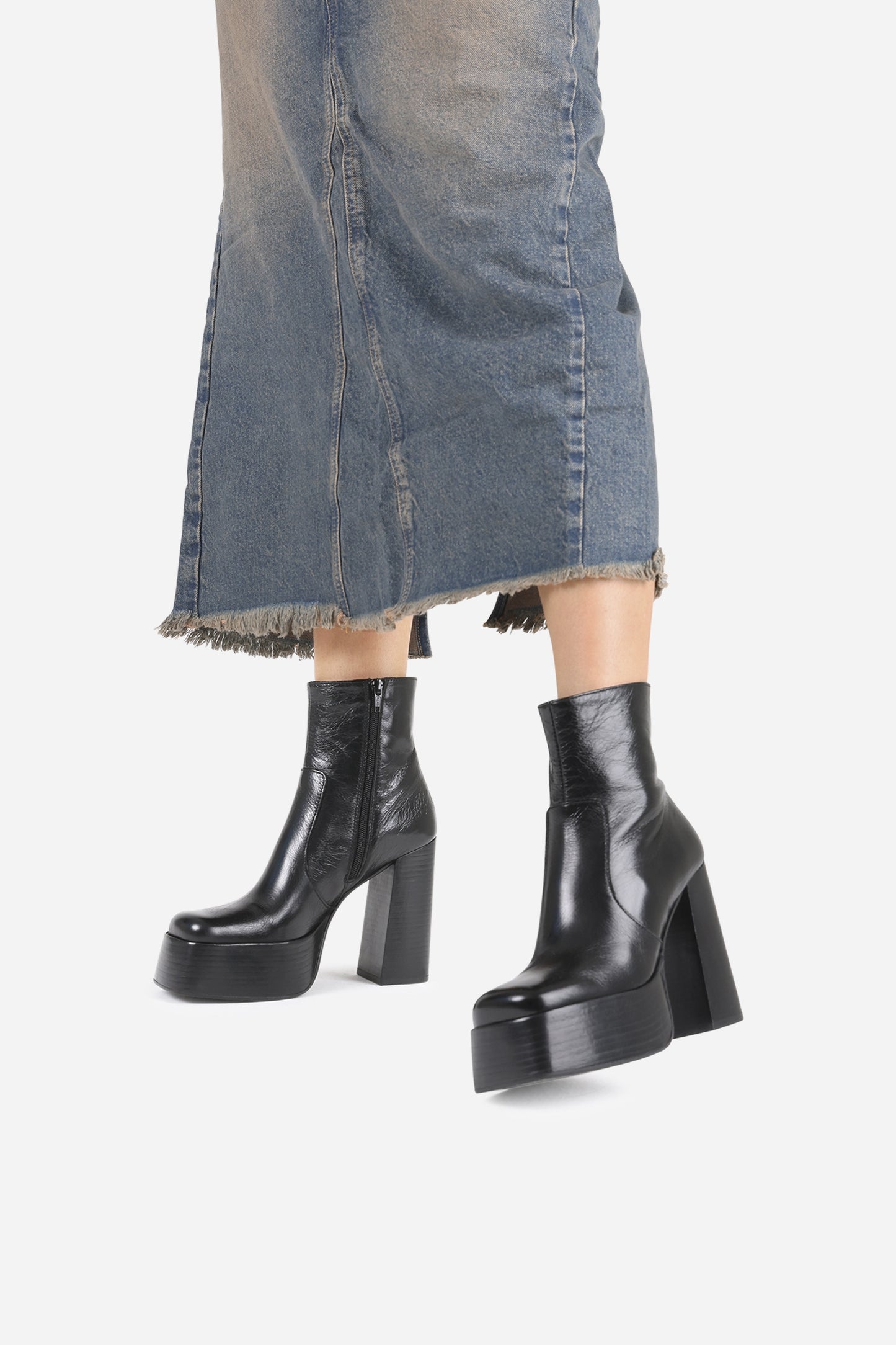 Enkellaars Met Hak Be-lla | black