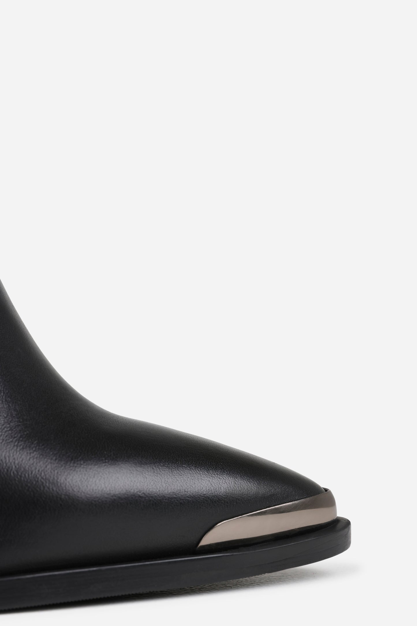 New-Americana | black