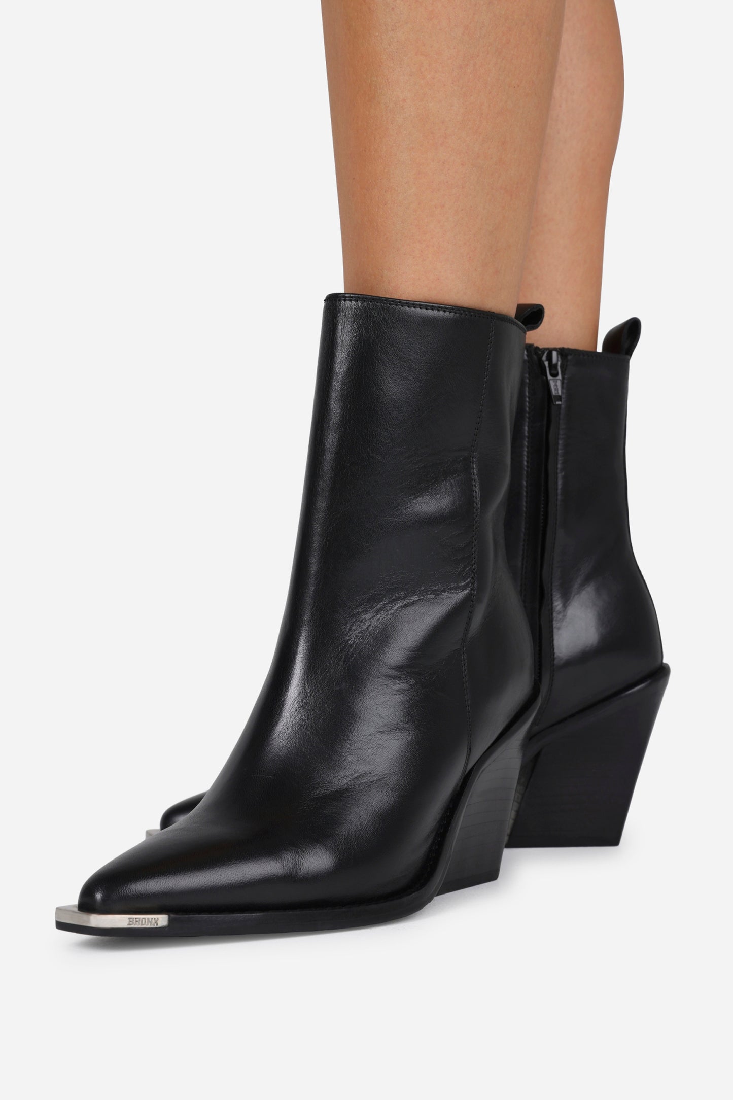 New-Kole | black