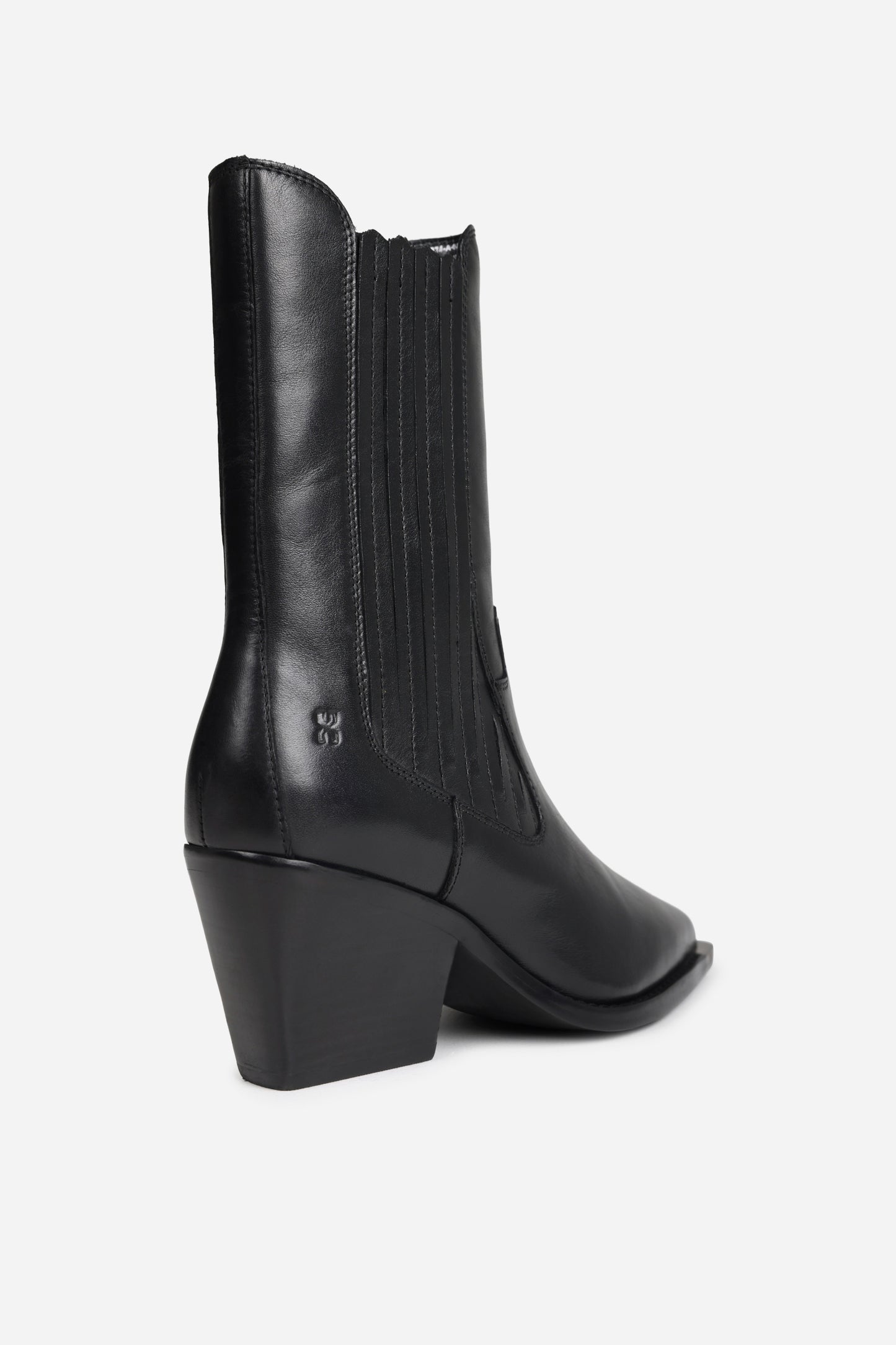 Next low kole | black