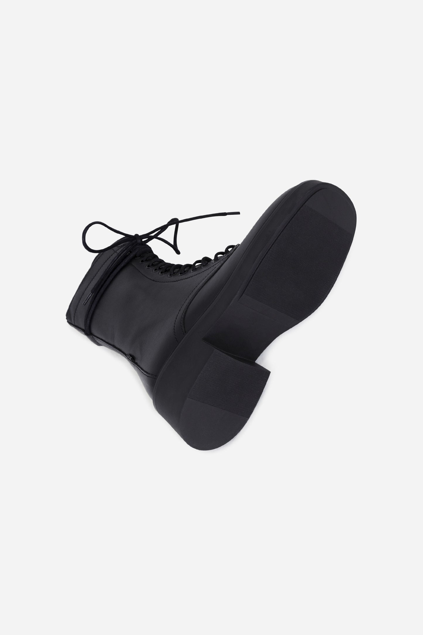 daff-ey | black
