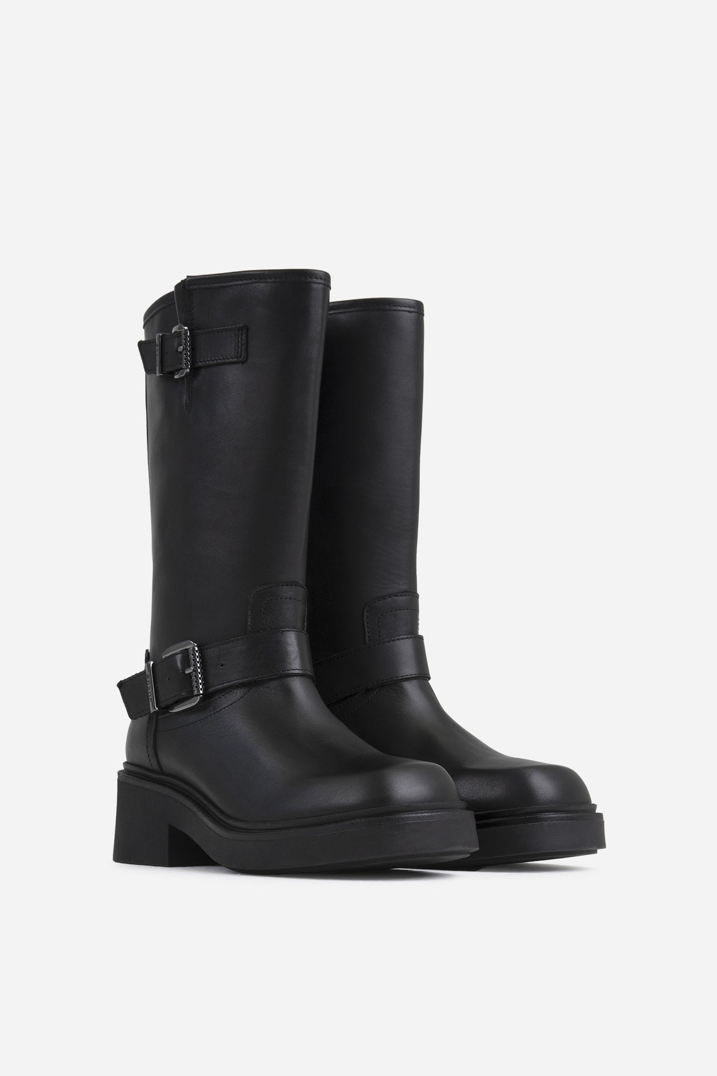 daff-ey | black