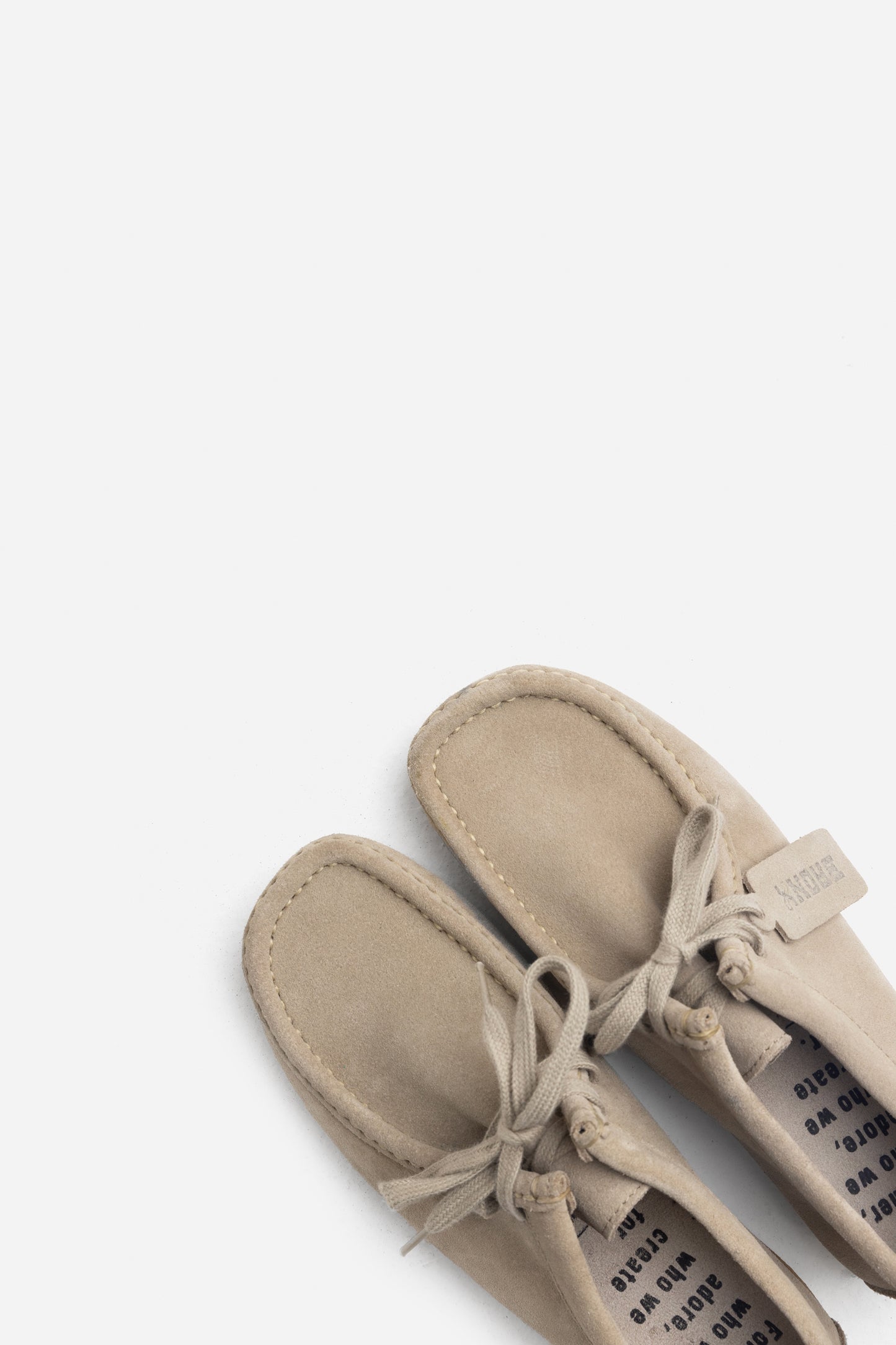 Low Shoe Wonde-ry | oatmilk
