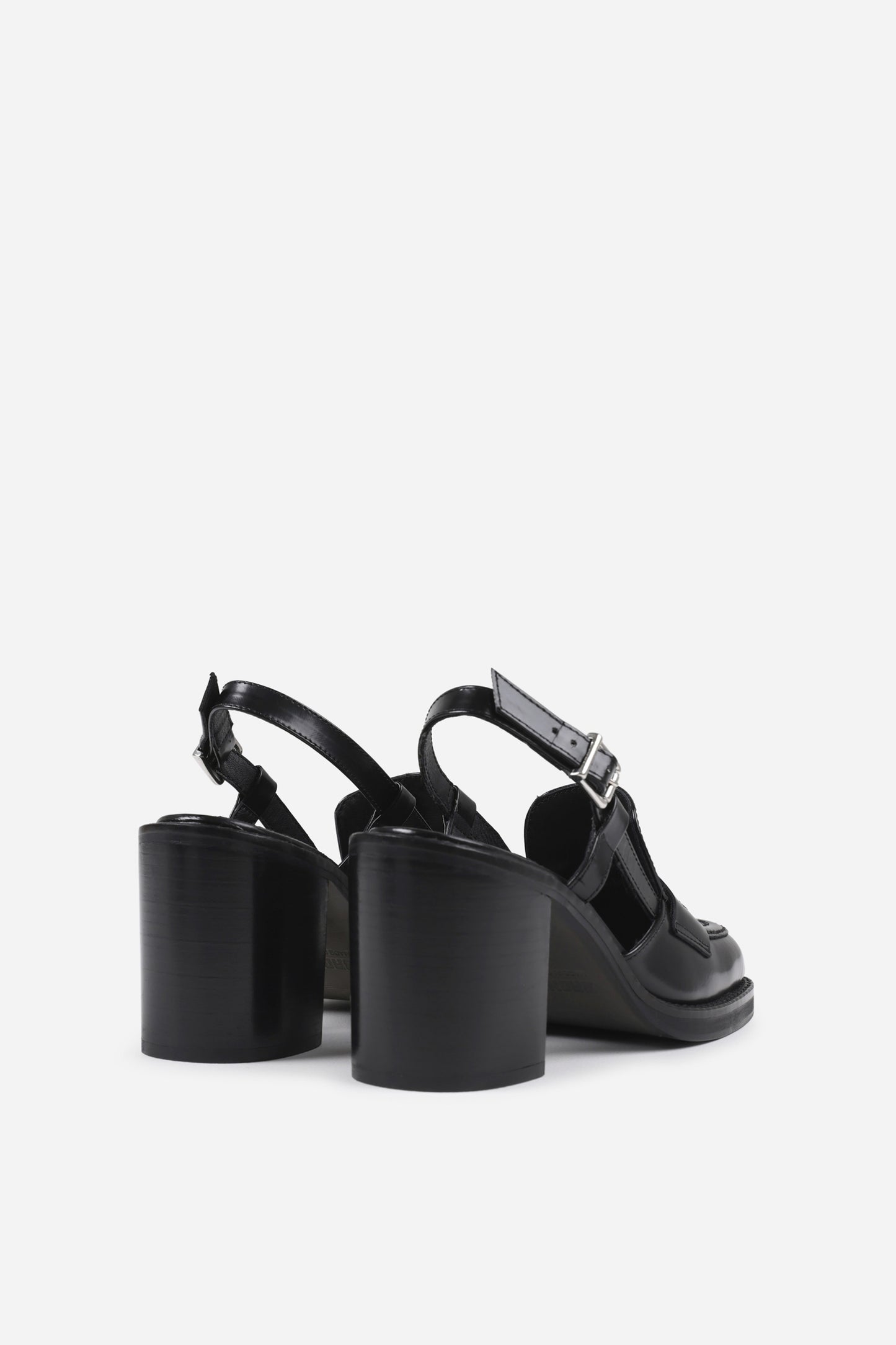 Celi-aa | black