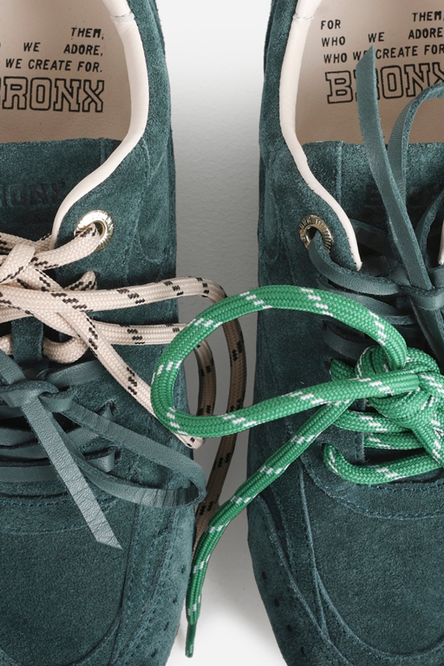 myr-aa | emerald green