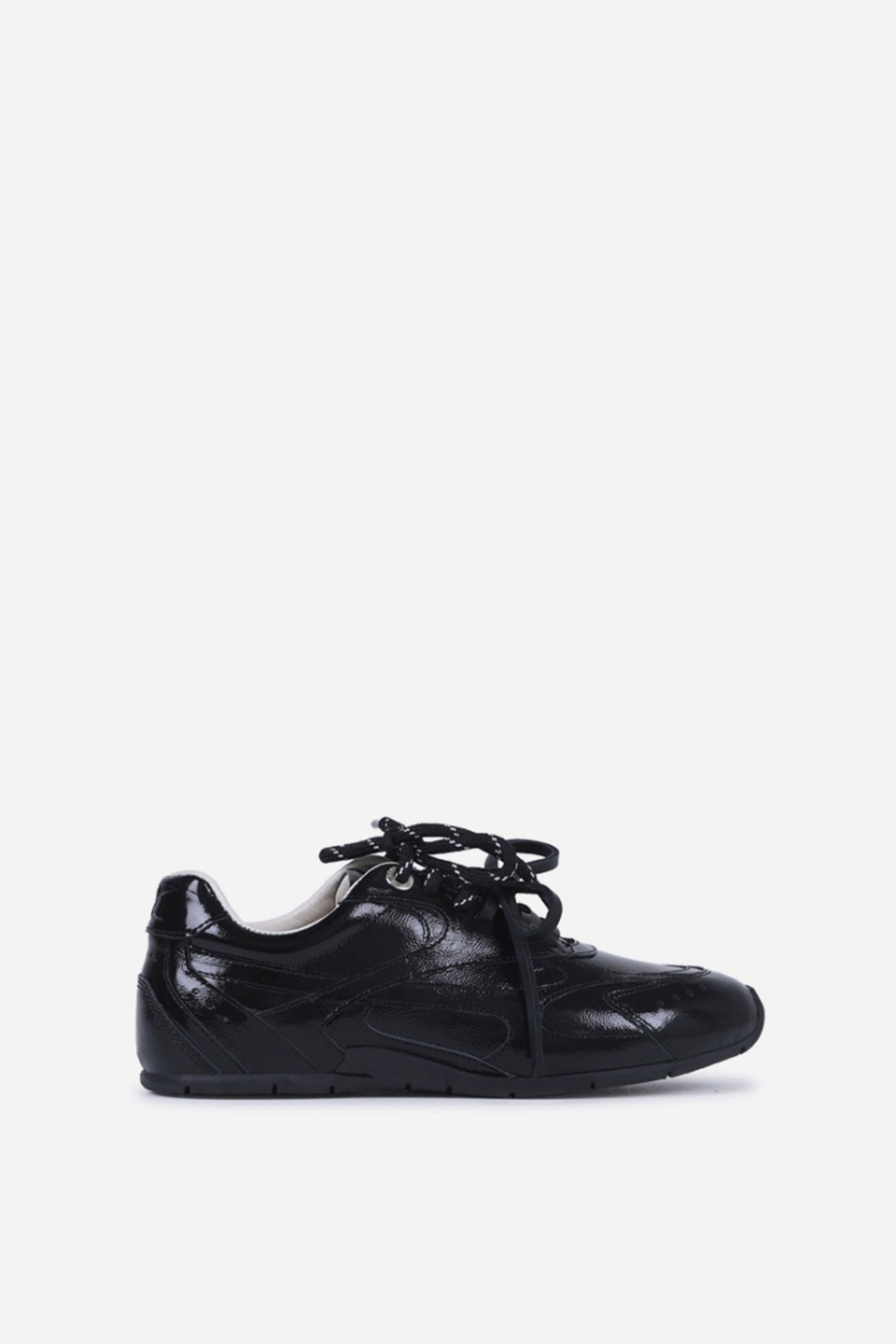 myr-aa | black