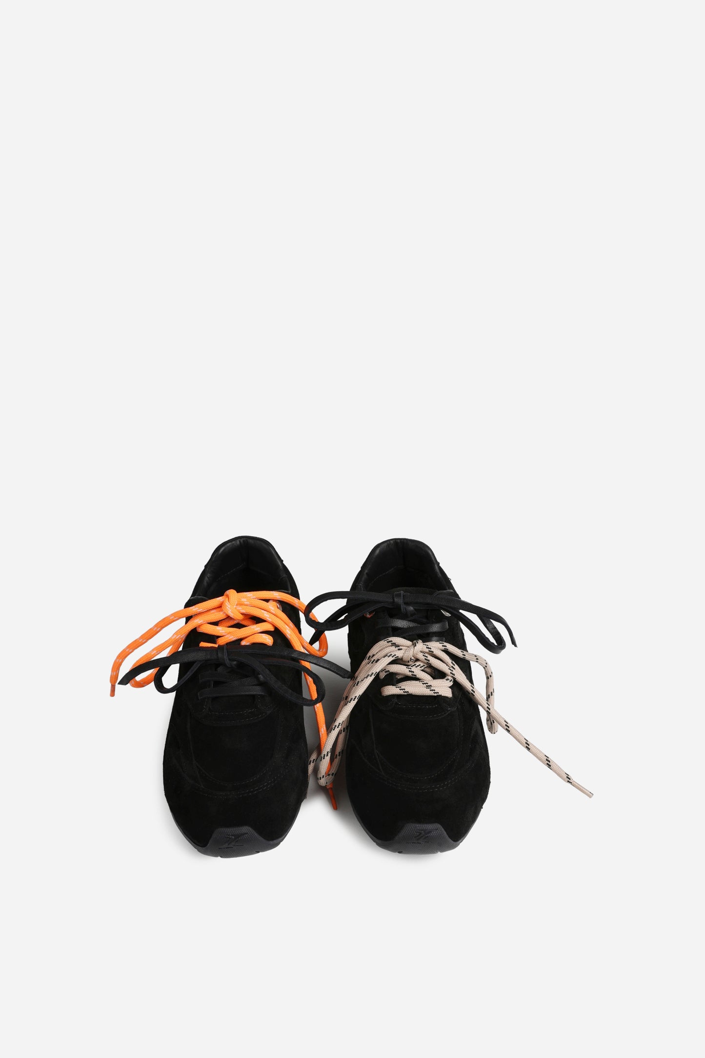 Myr-aa | black
