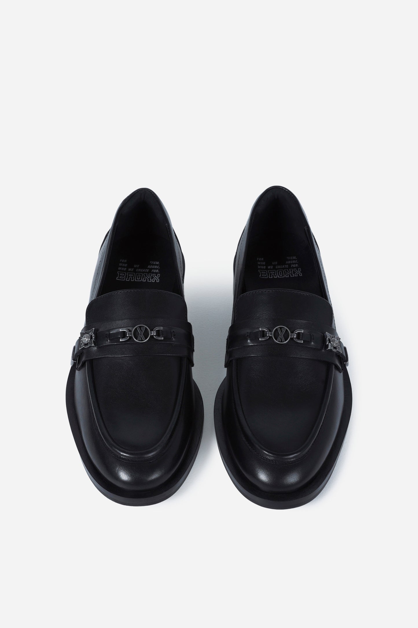 next-wagon | black