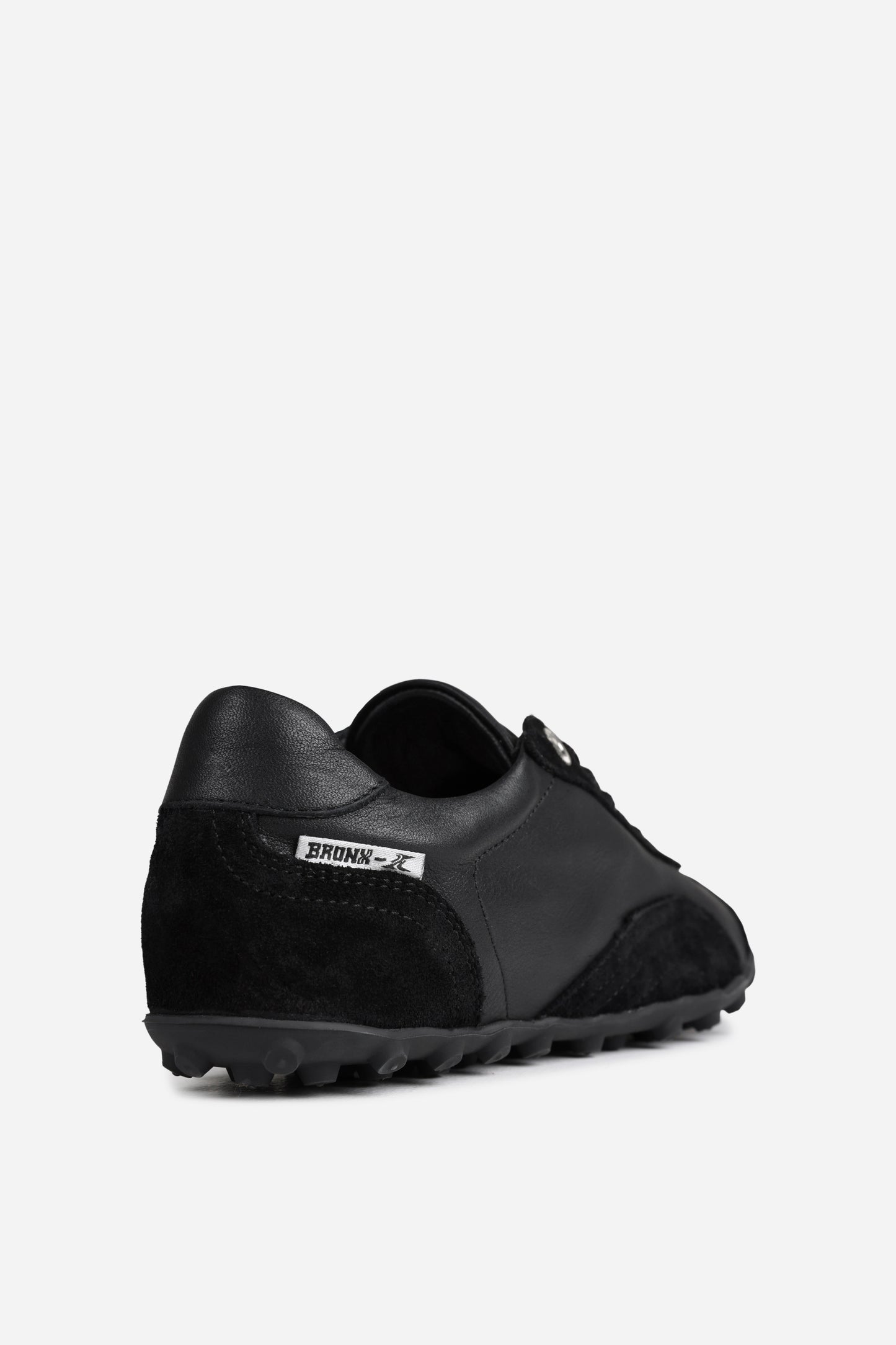 gravit-yy | black