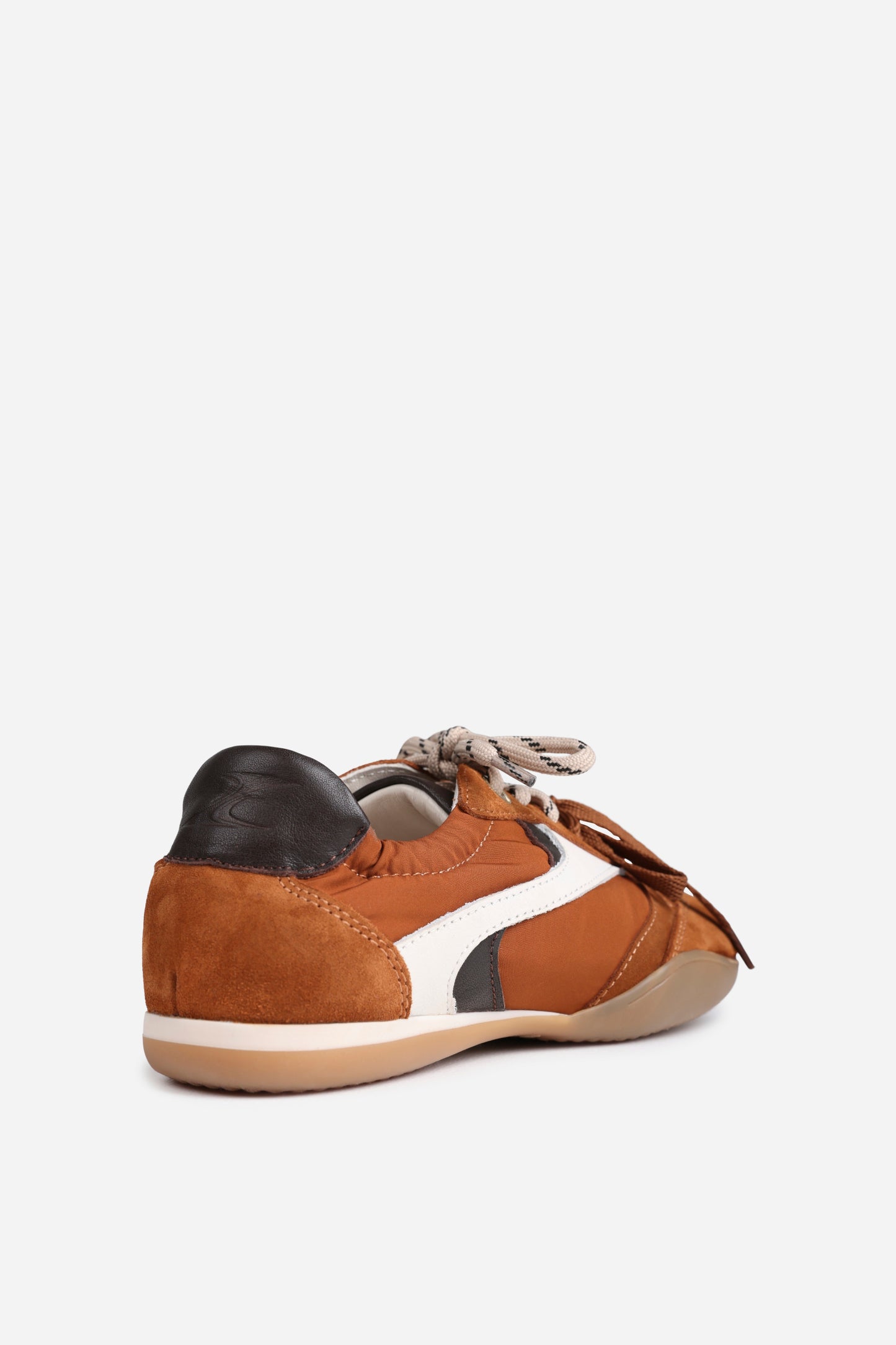 park-err | cognac/black/off white