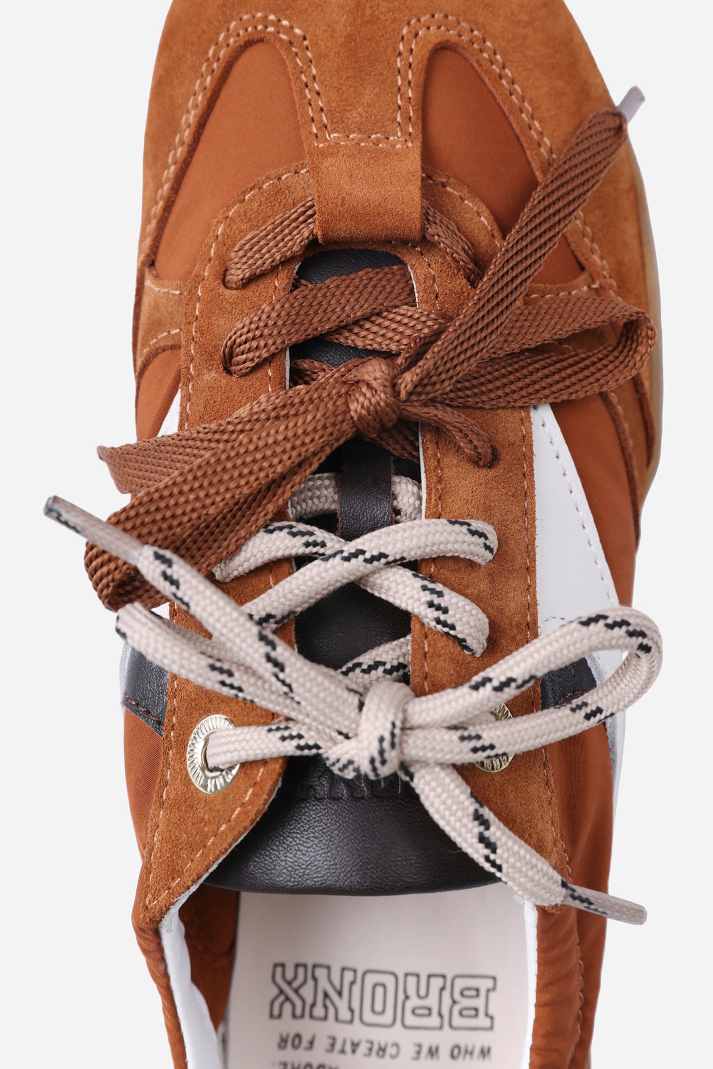 park-err | cognac/black/off white