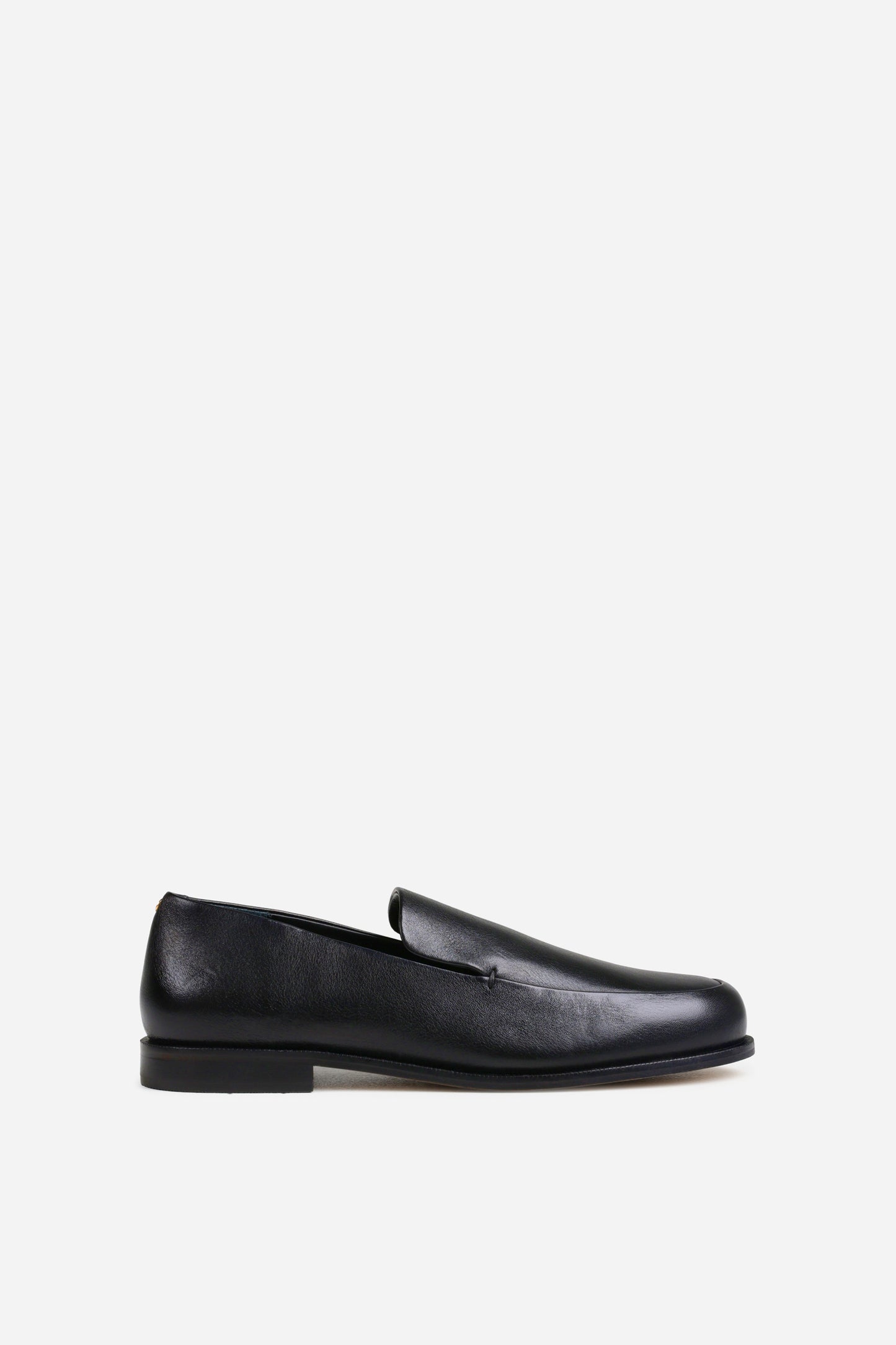 noa-quinn | black