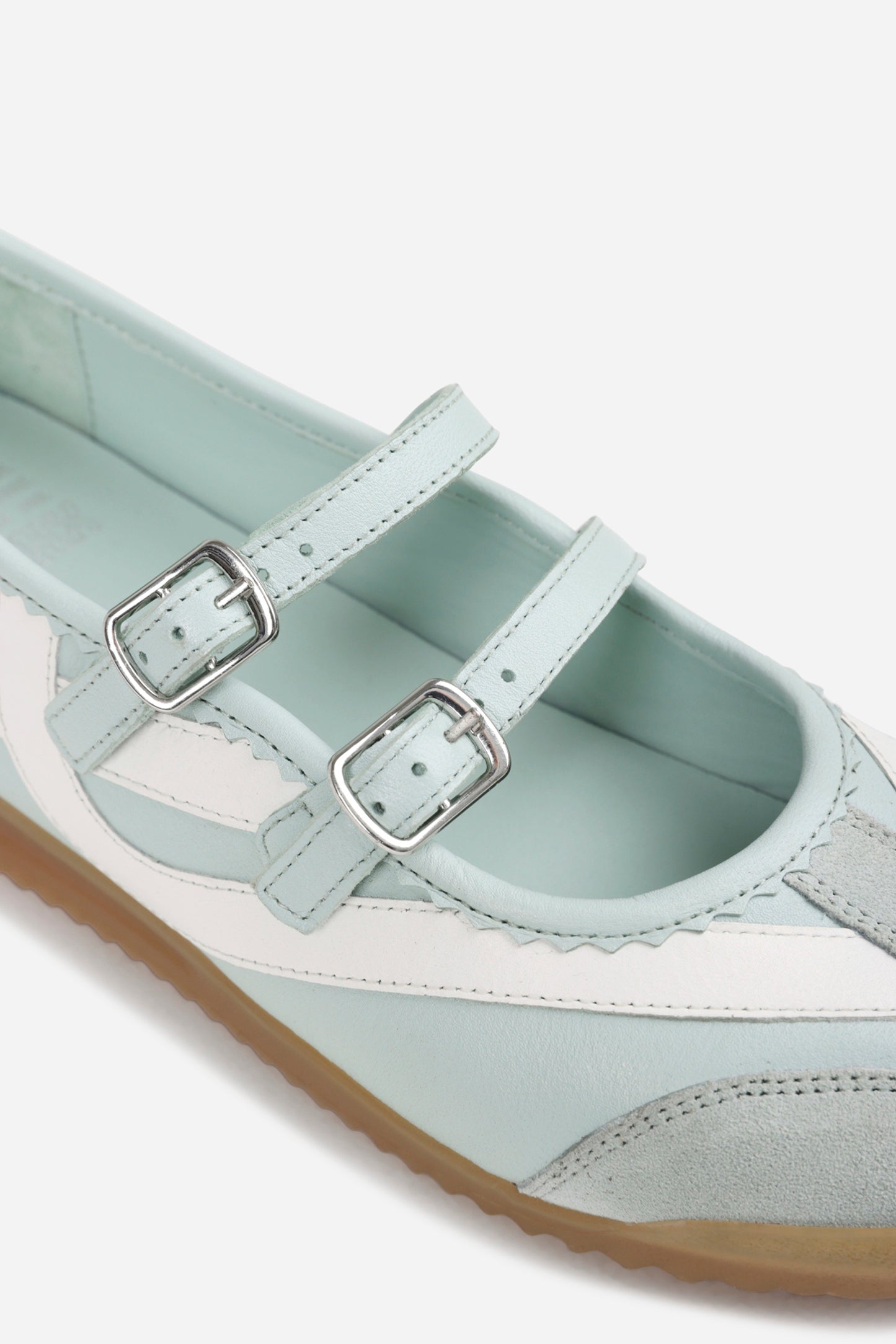 cli-oo | fresh mint/off white