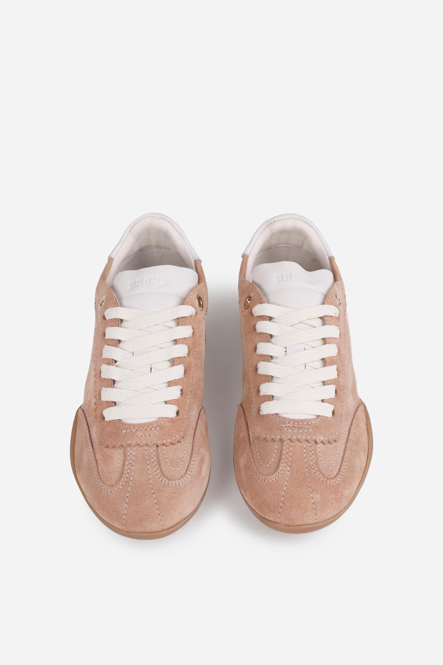 park-err | mocha mousse/off white