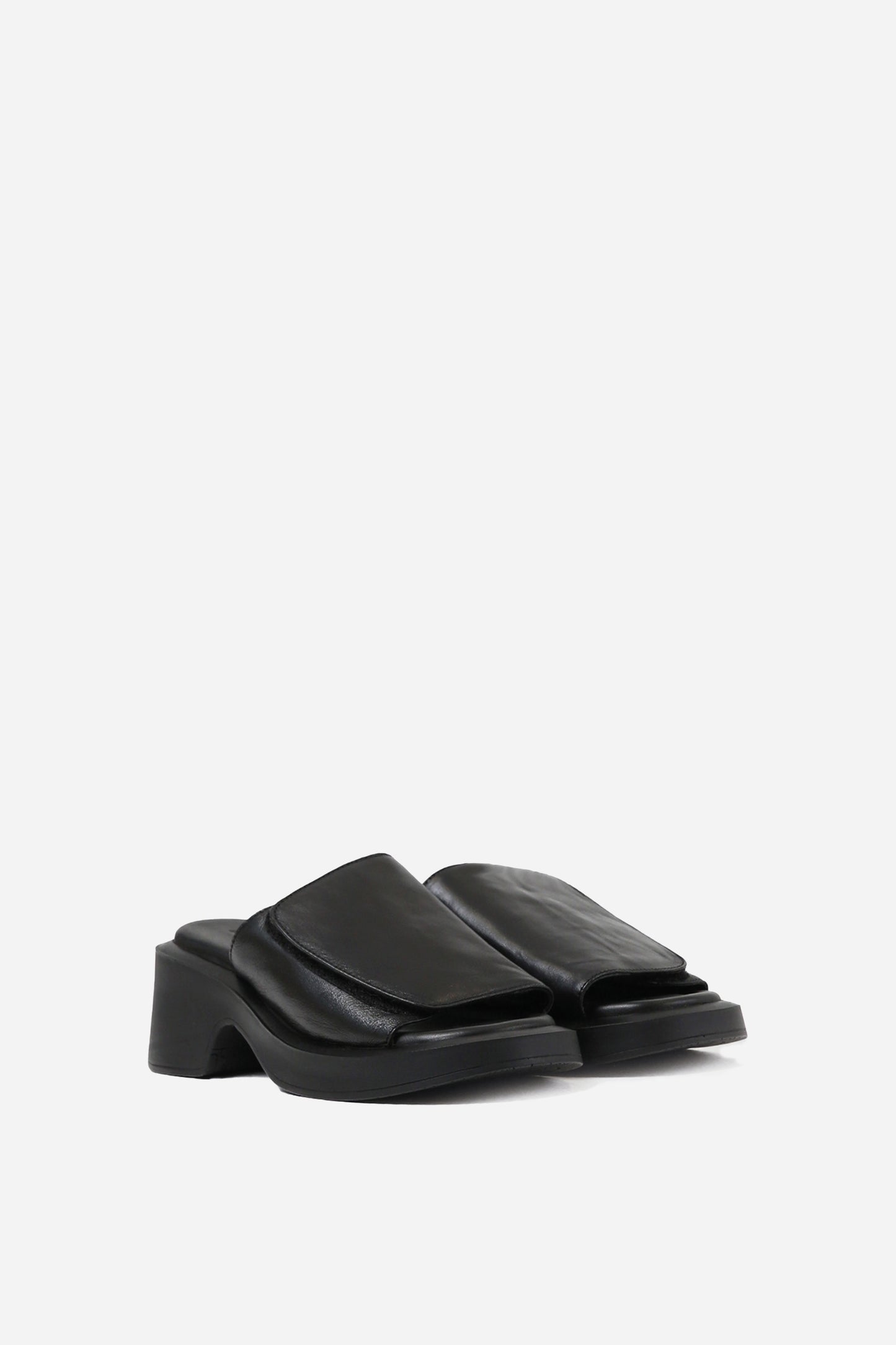 vita-sandal | black