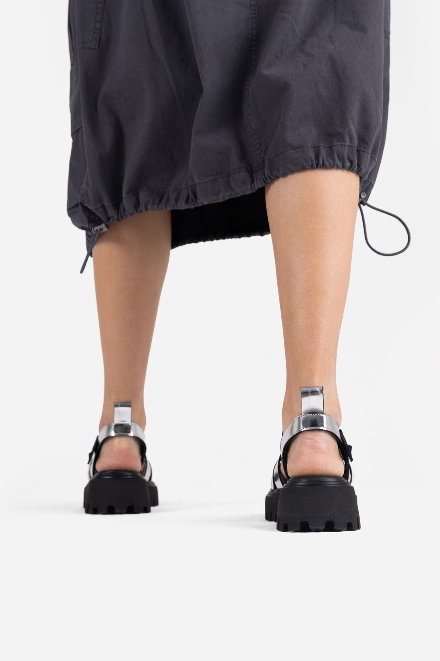 GROOVY-SANDAL | black/silver