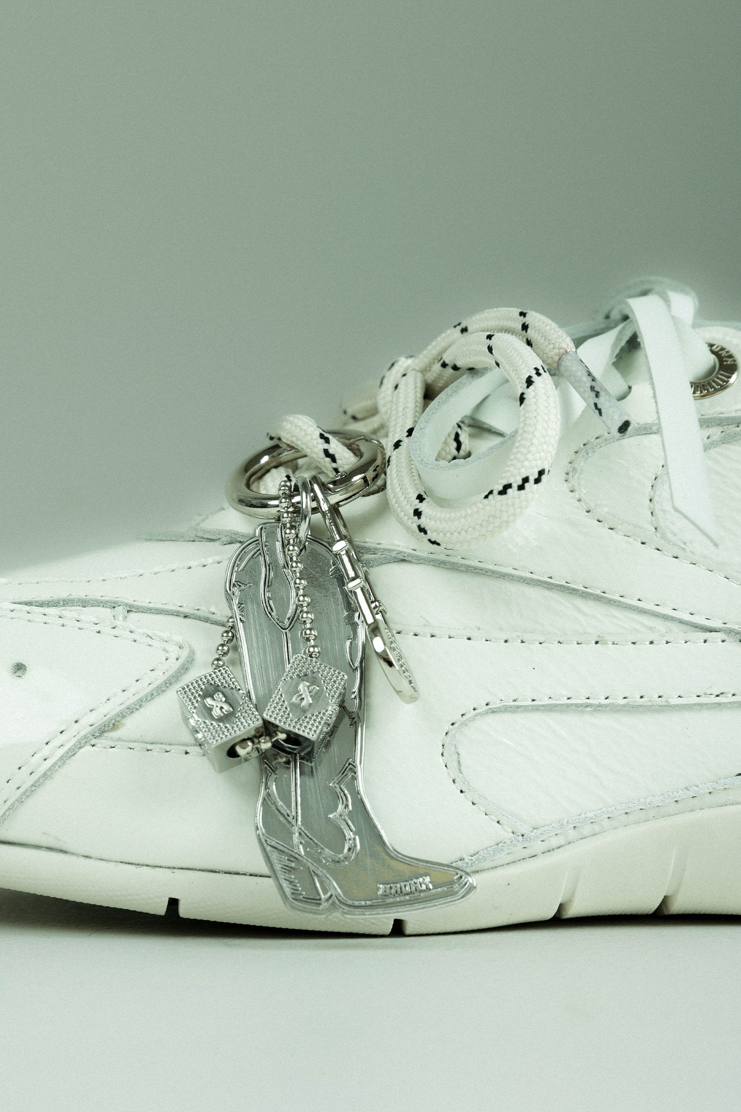 BRONX bag charm | silver/orange