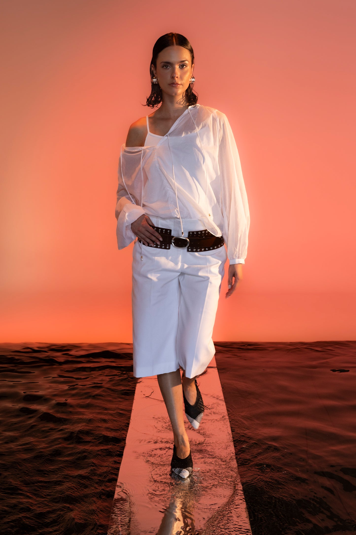 amme-line | black/off white