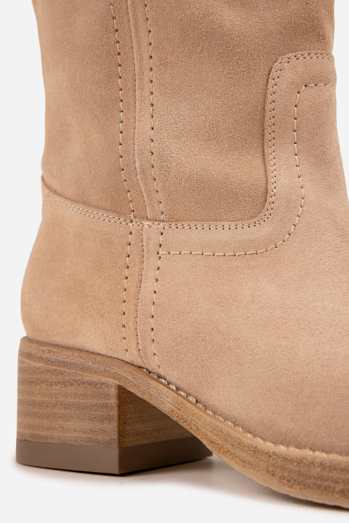 Ky-ley | mocha mousse
