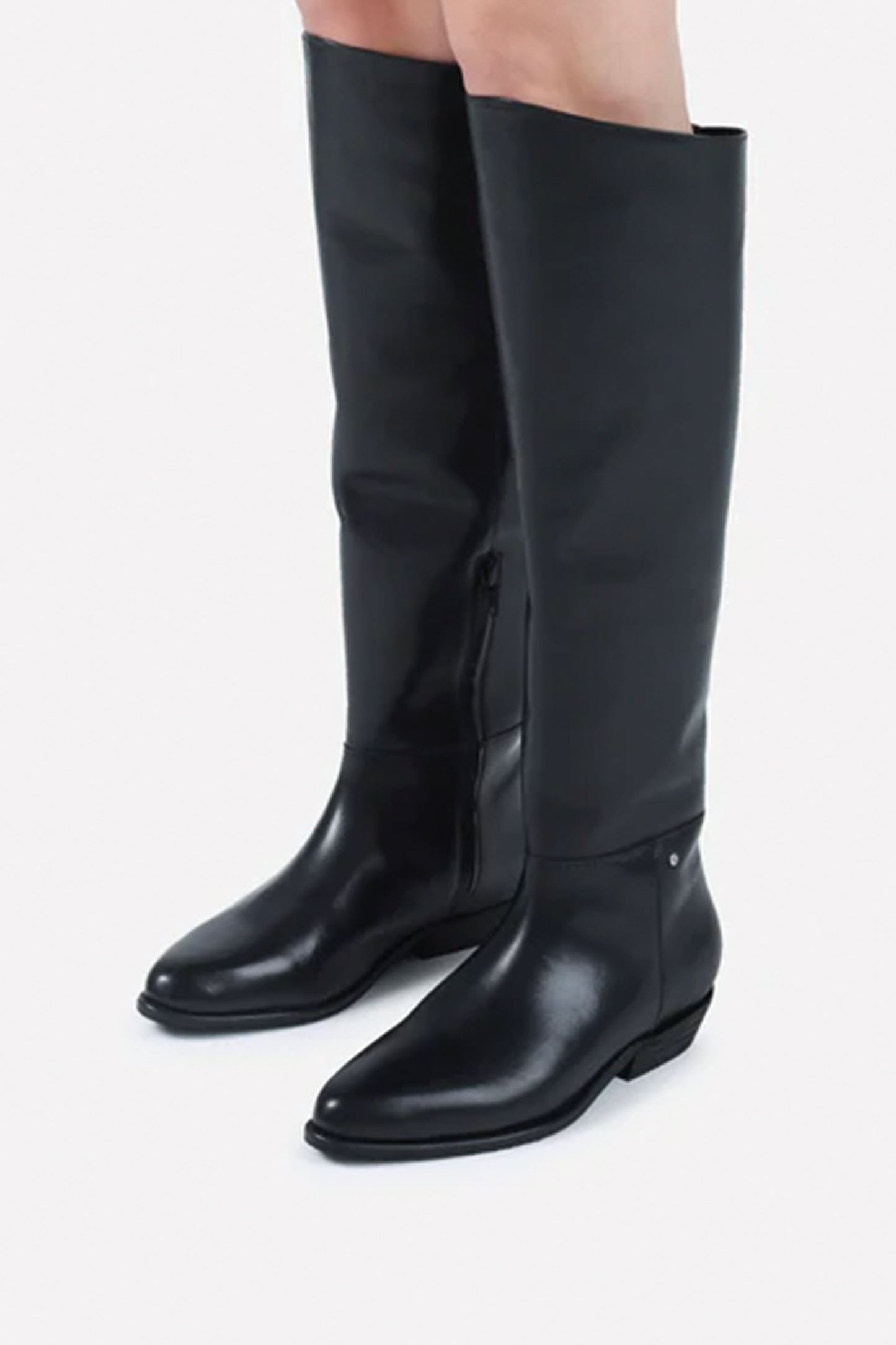 kendr-a | black