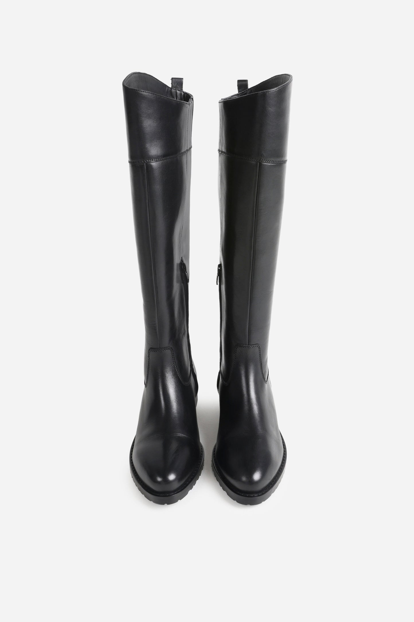 luc-yy | black