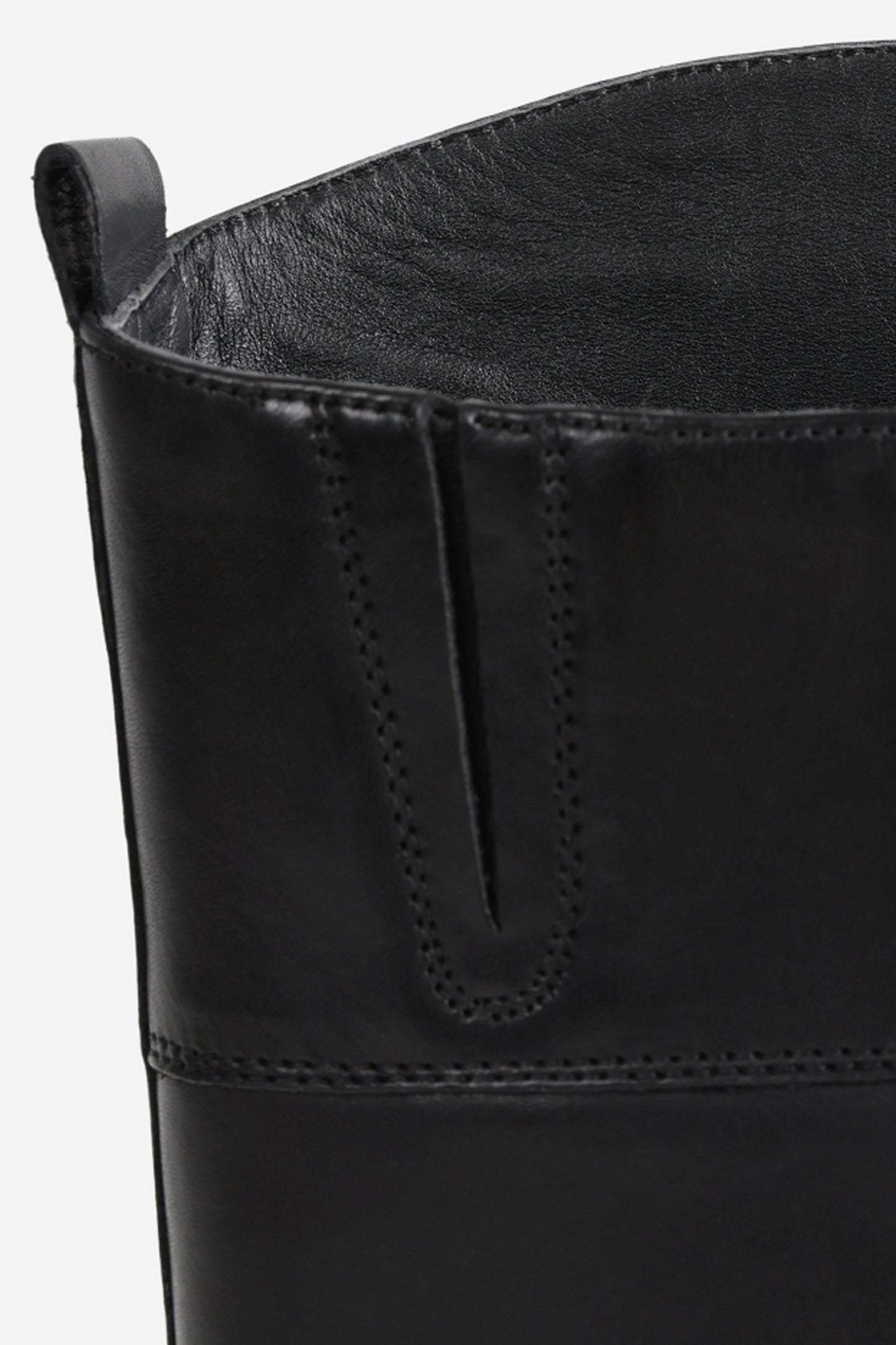 luc-yy | black