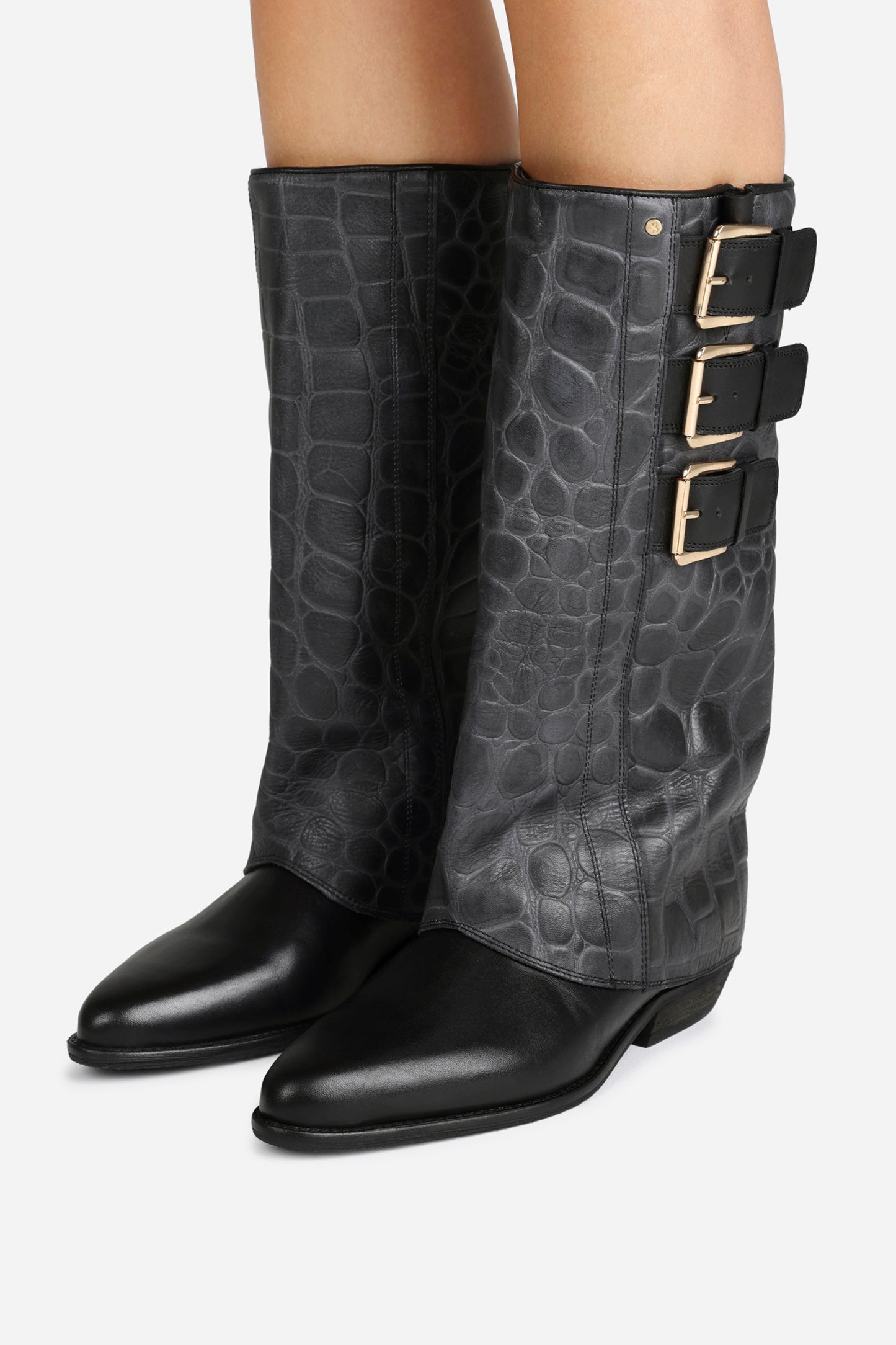 kendr-a | black