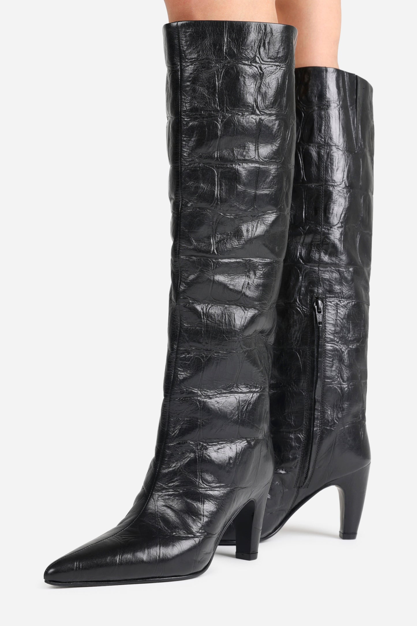 low-jadey | black