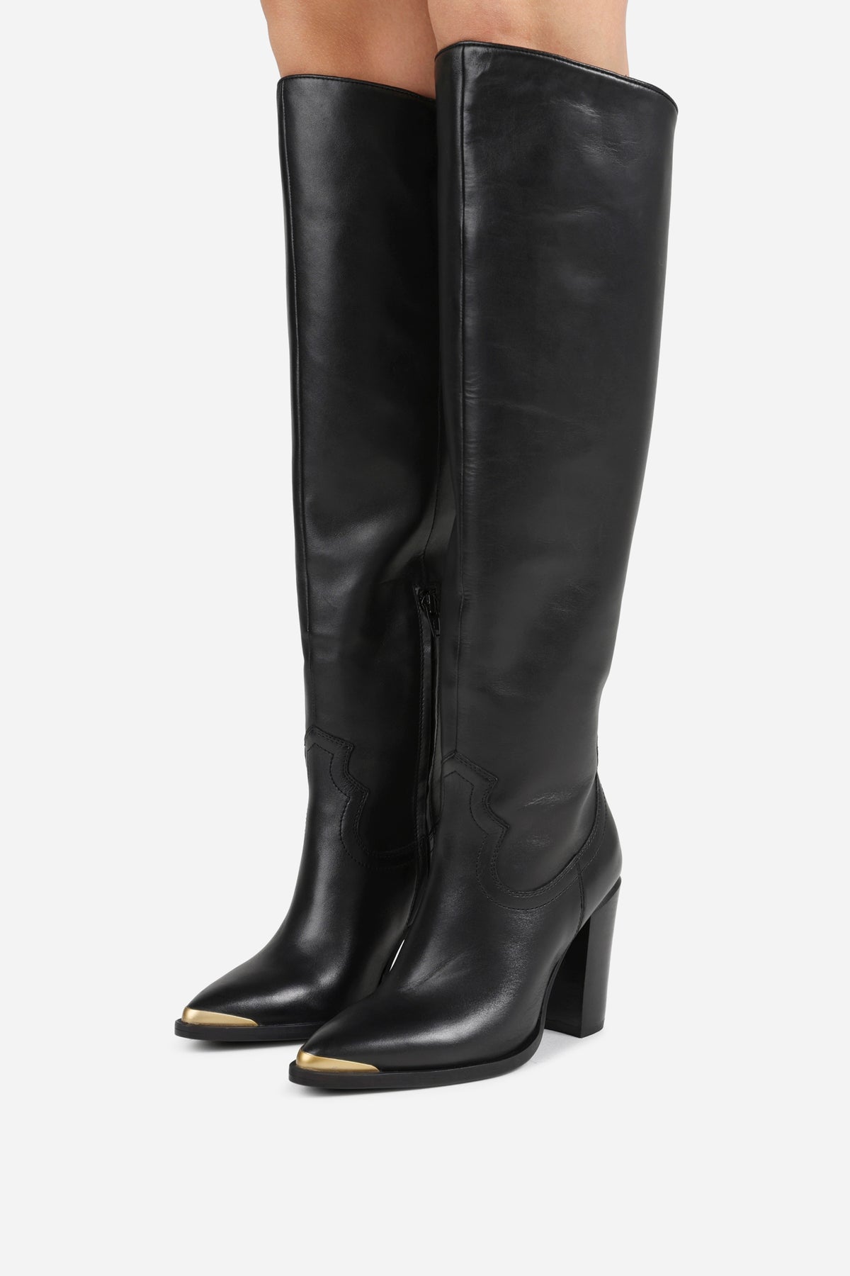 New-americana | black