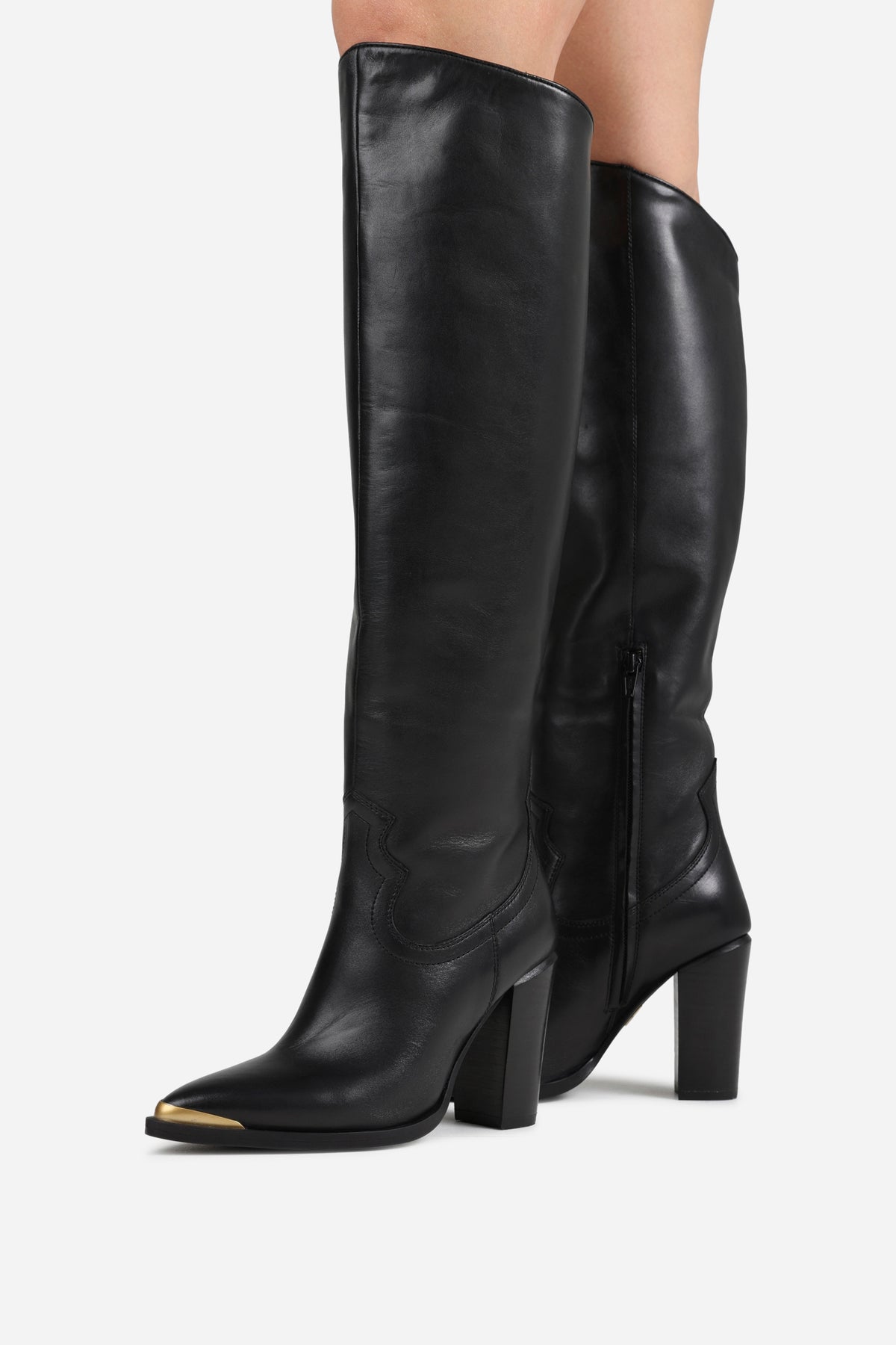 New-americana | black