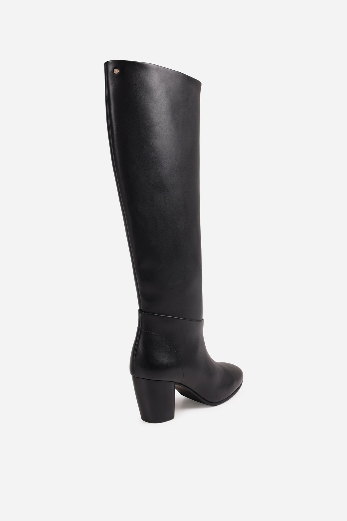 mac-ey | black