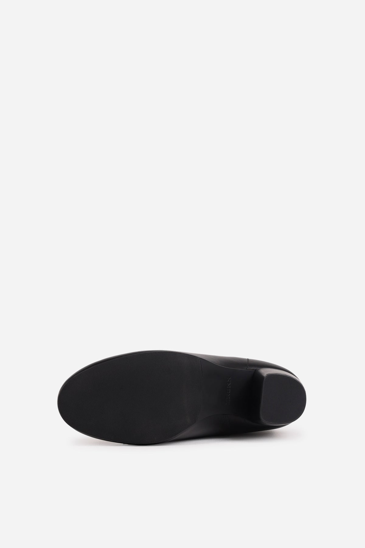 mac-ey | black