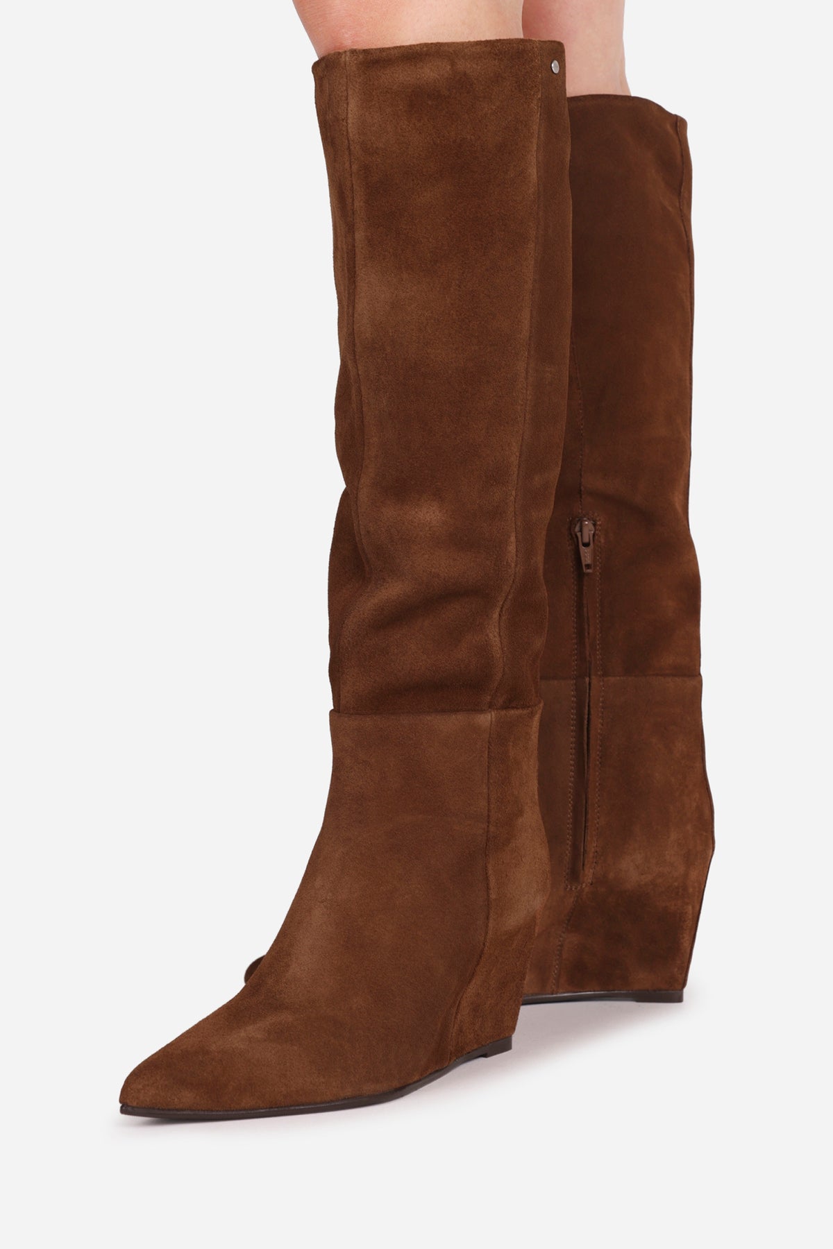 selin-a | dark natural