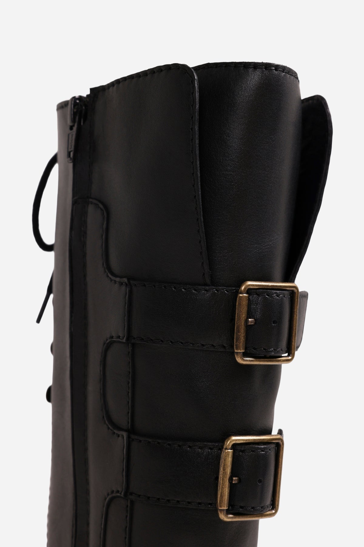 strick-er | black