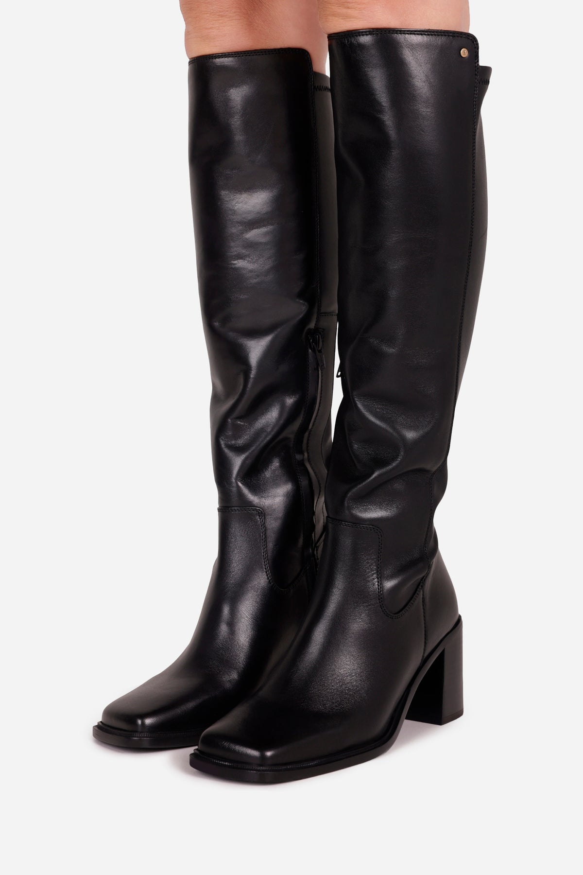 new-corfu | black