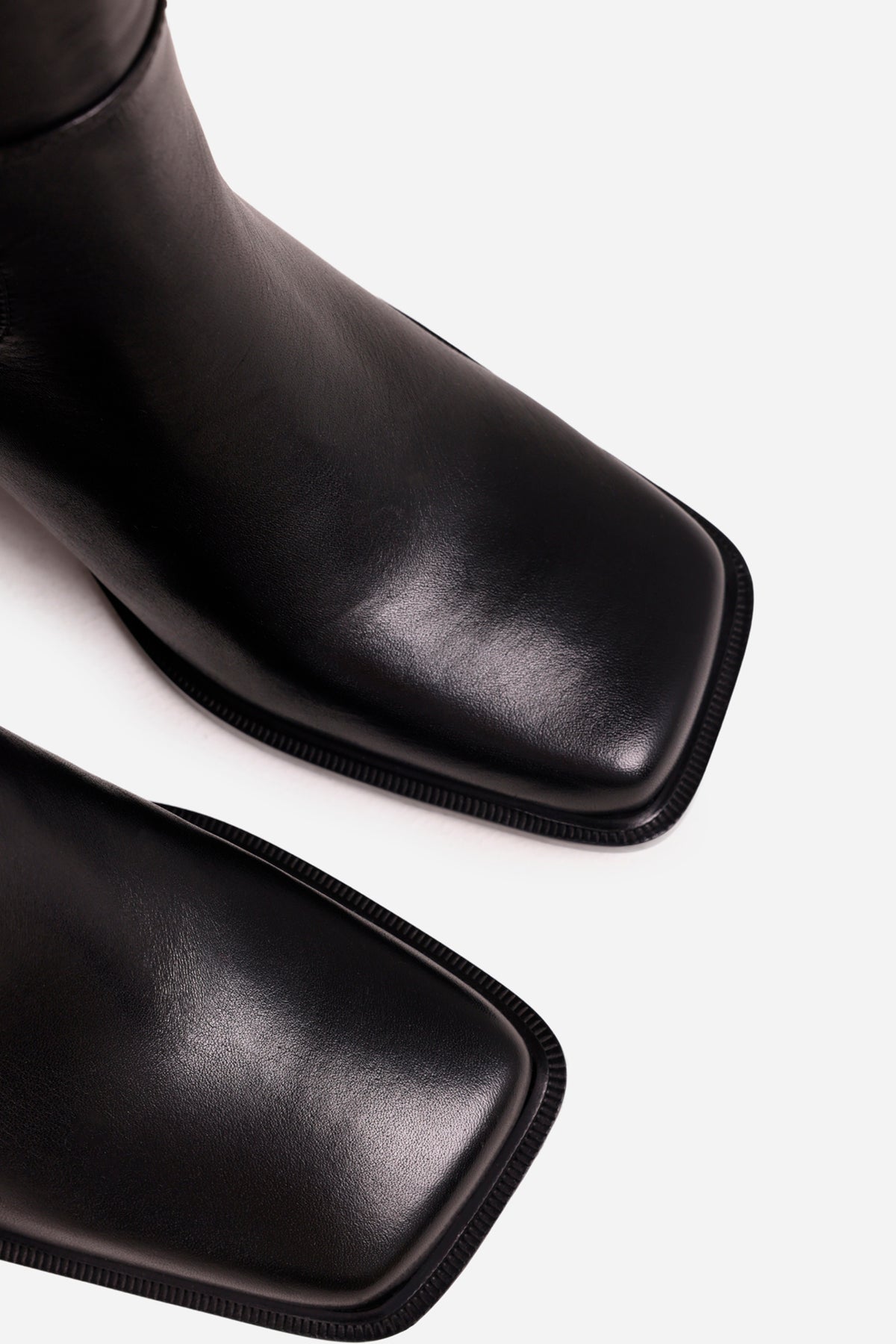 new-corfu | black