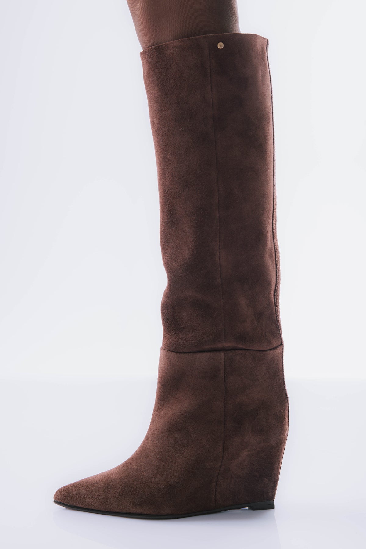 selin-a | dark natural